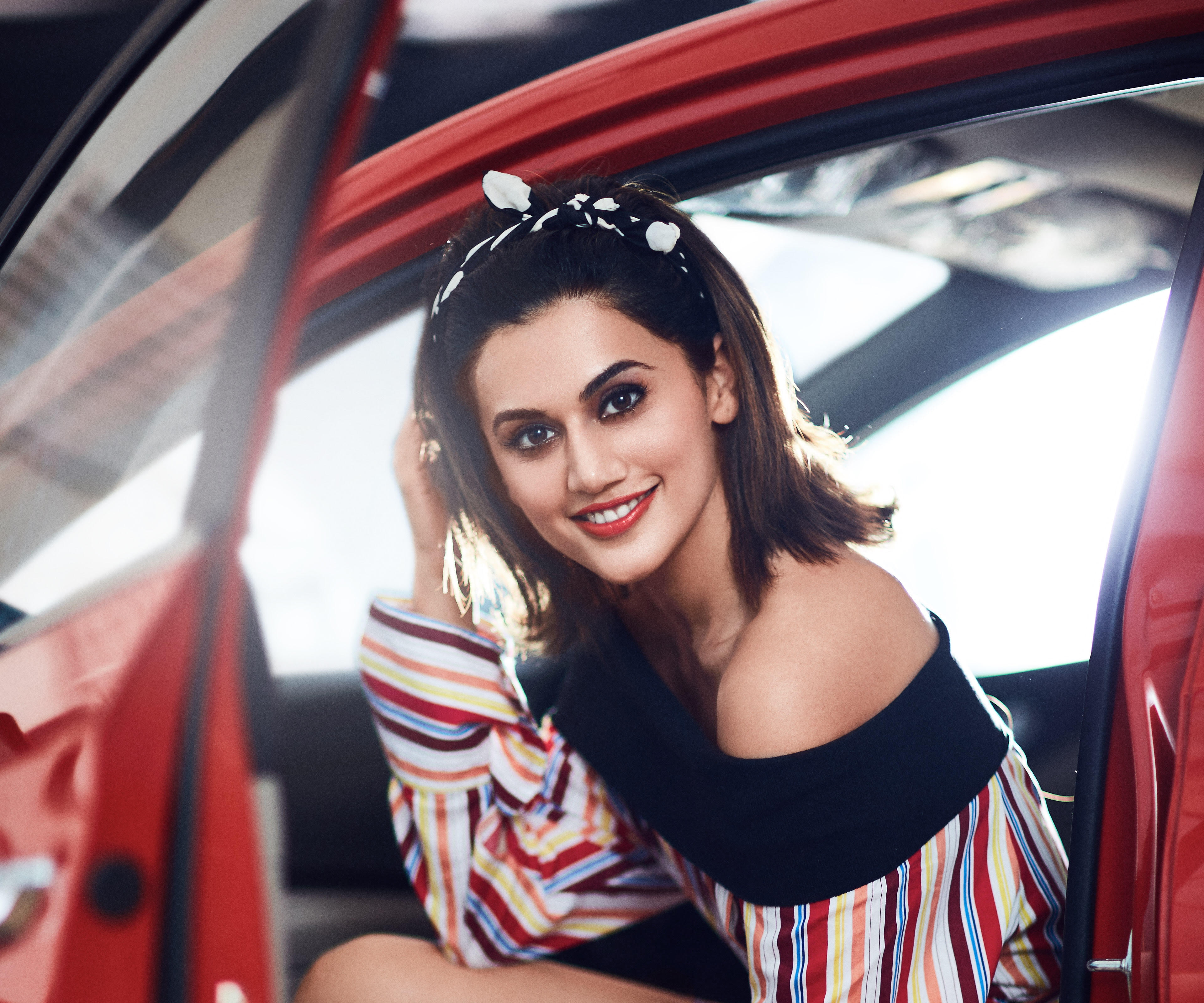 Bollywood Telugu heroine Actress Taapsee Pannu mode of transportation 38 2k