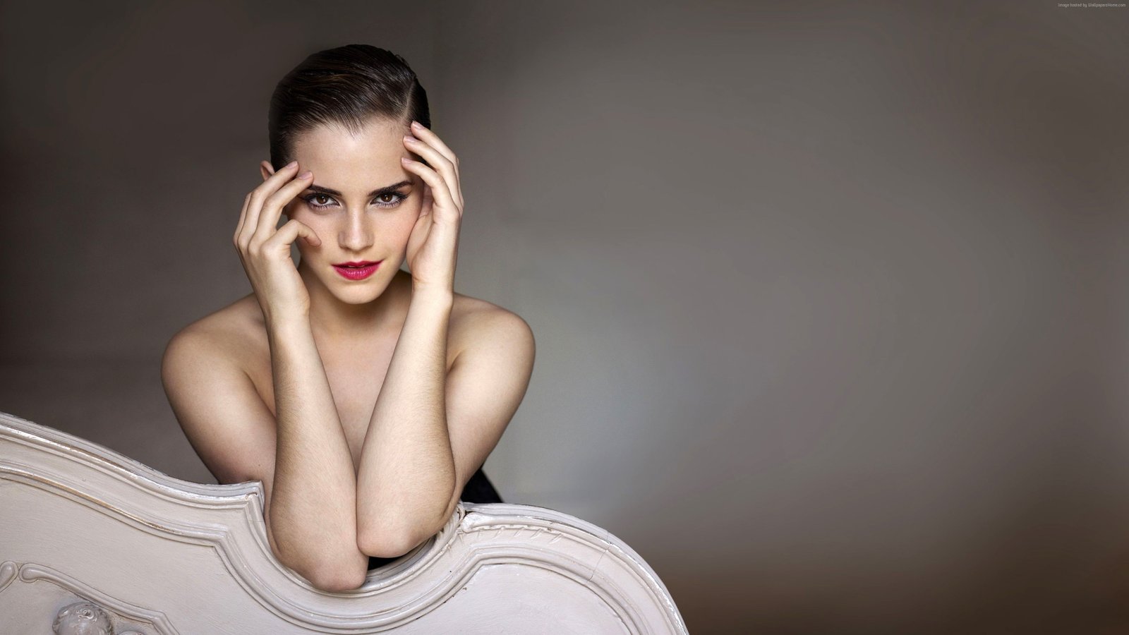 celebrity actress Emma Watson women looking at viewer beautiful woman 2k