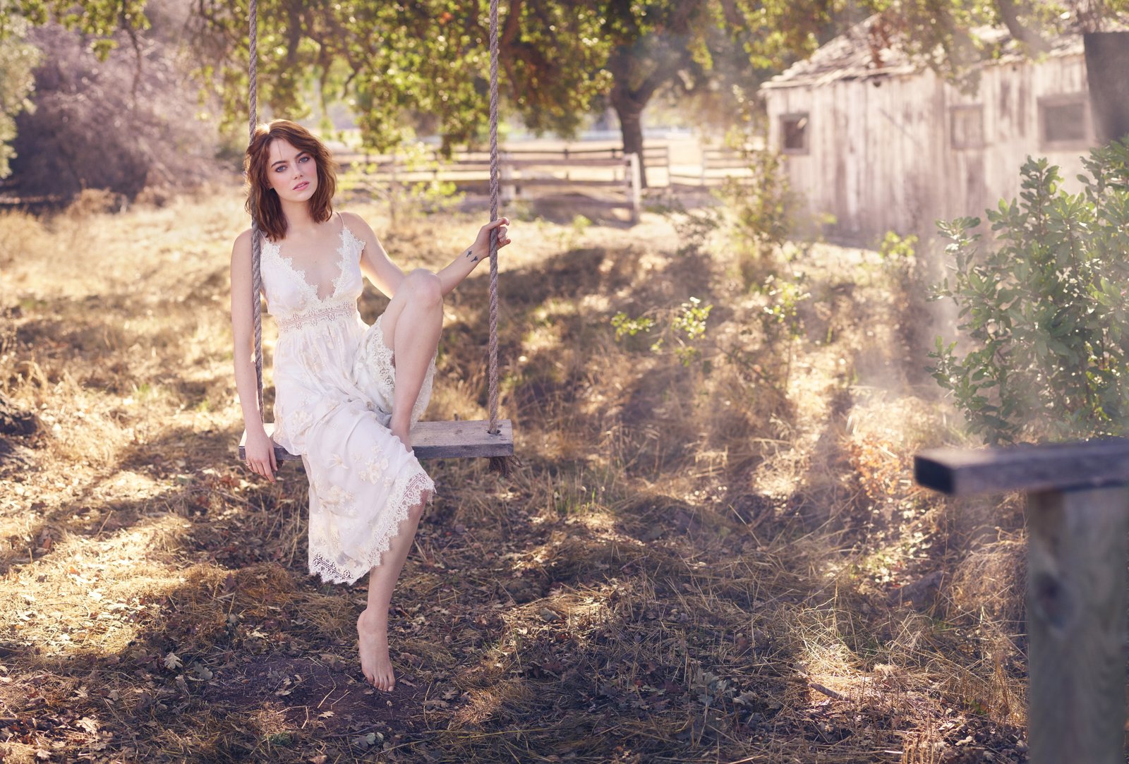 Emma Stone actress women outdoors barefoot 2k 4k 5k