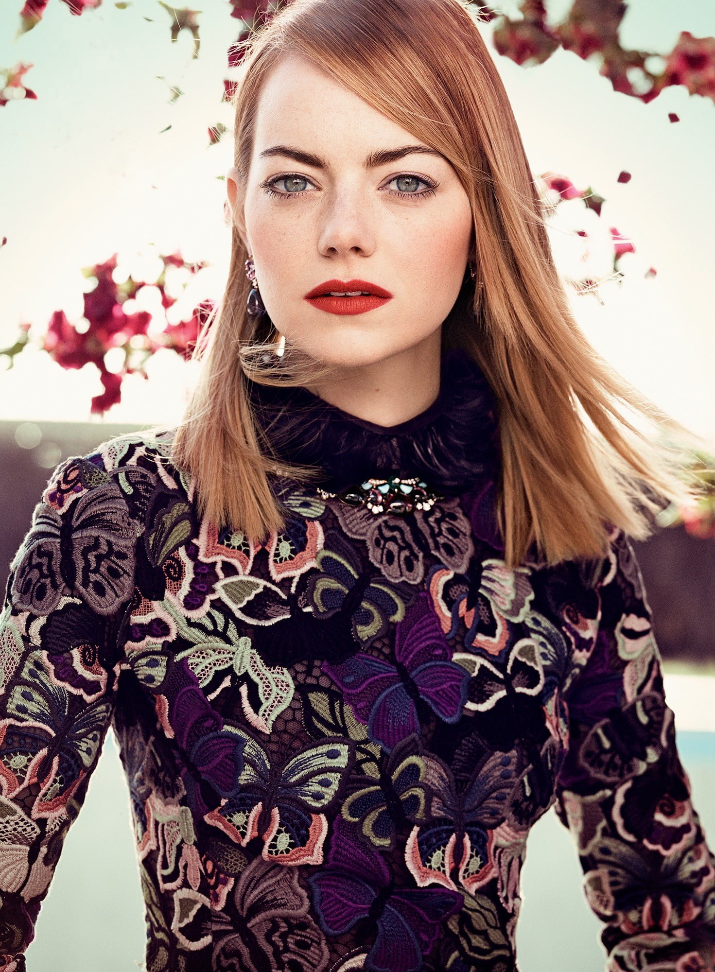 Emma Stone women long hair makeup outdoors celebrity