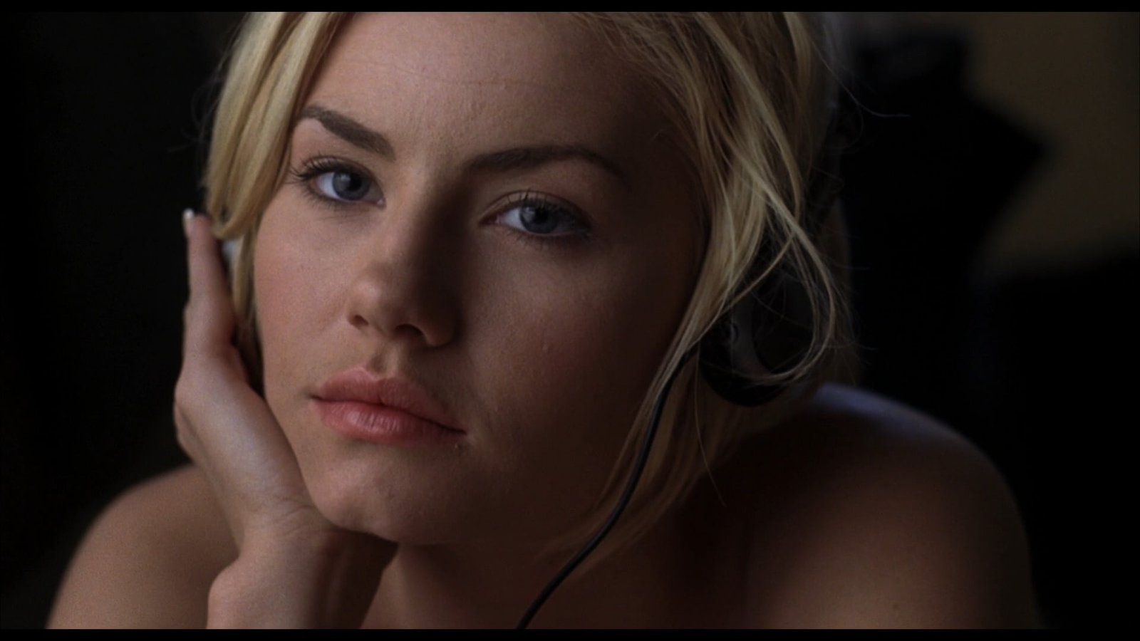Elisha Cuthbert women actress blonde face portrait headshot