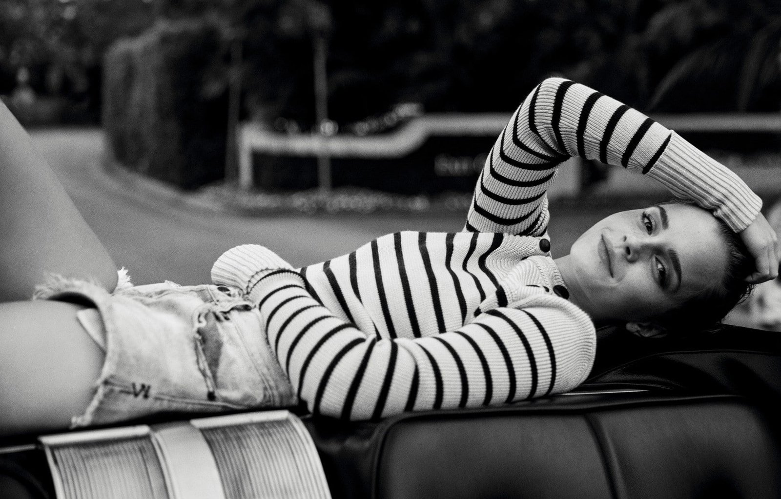 Emma Watson women actress brunette monochrome looking at viewer