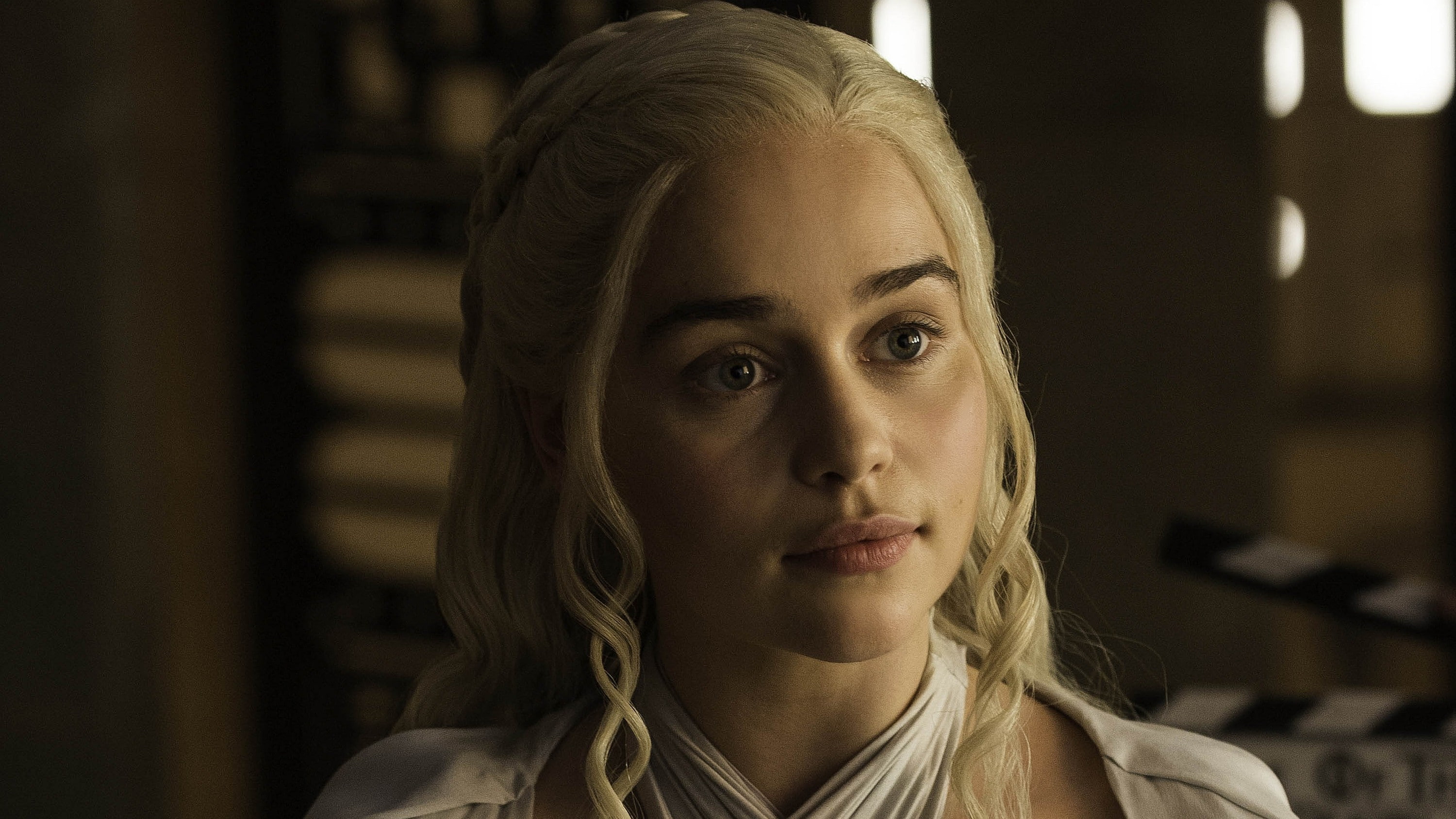 Game of thrones Emilia Clarke face Actress The series screenshot 2k