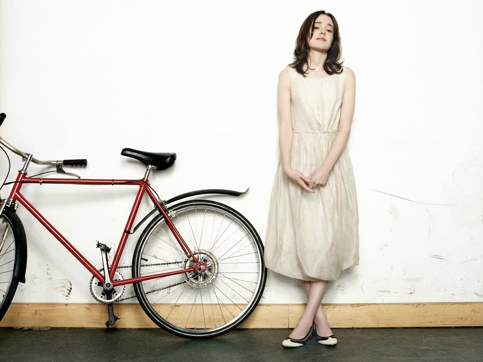 Ellen Page women brunette white dress long skirt portrait