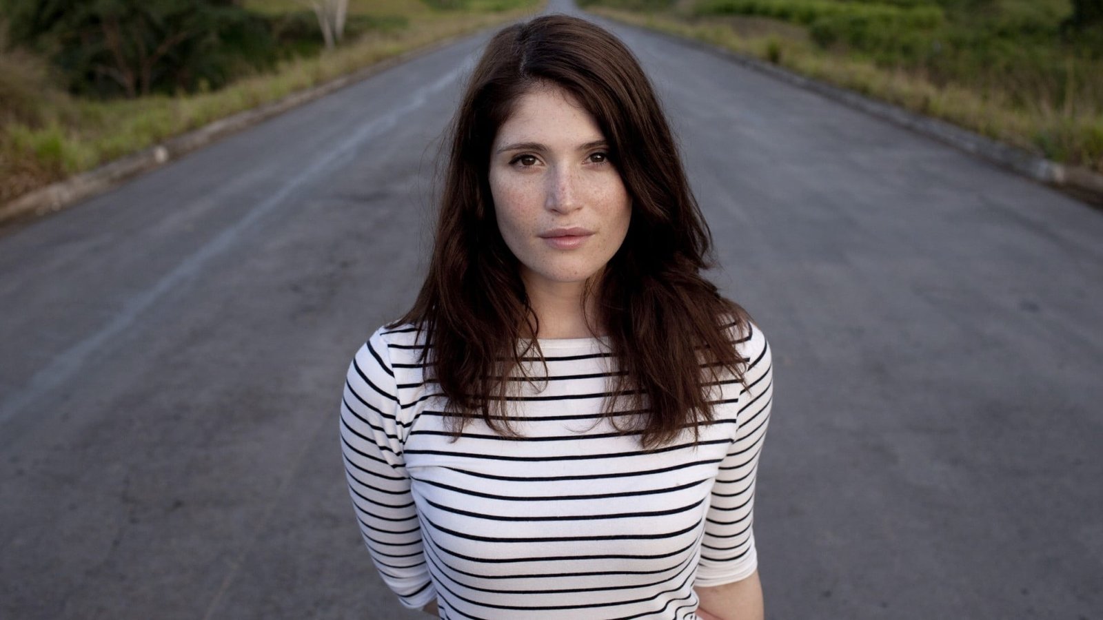 Gemma Arterton women actress brunette brown eyes freckles