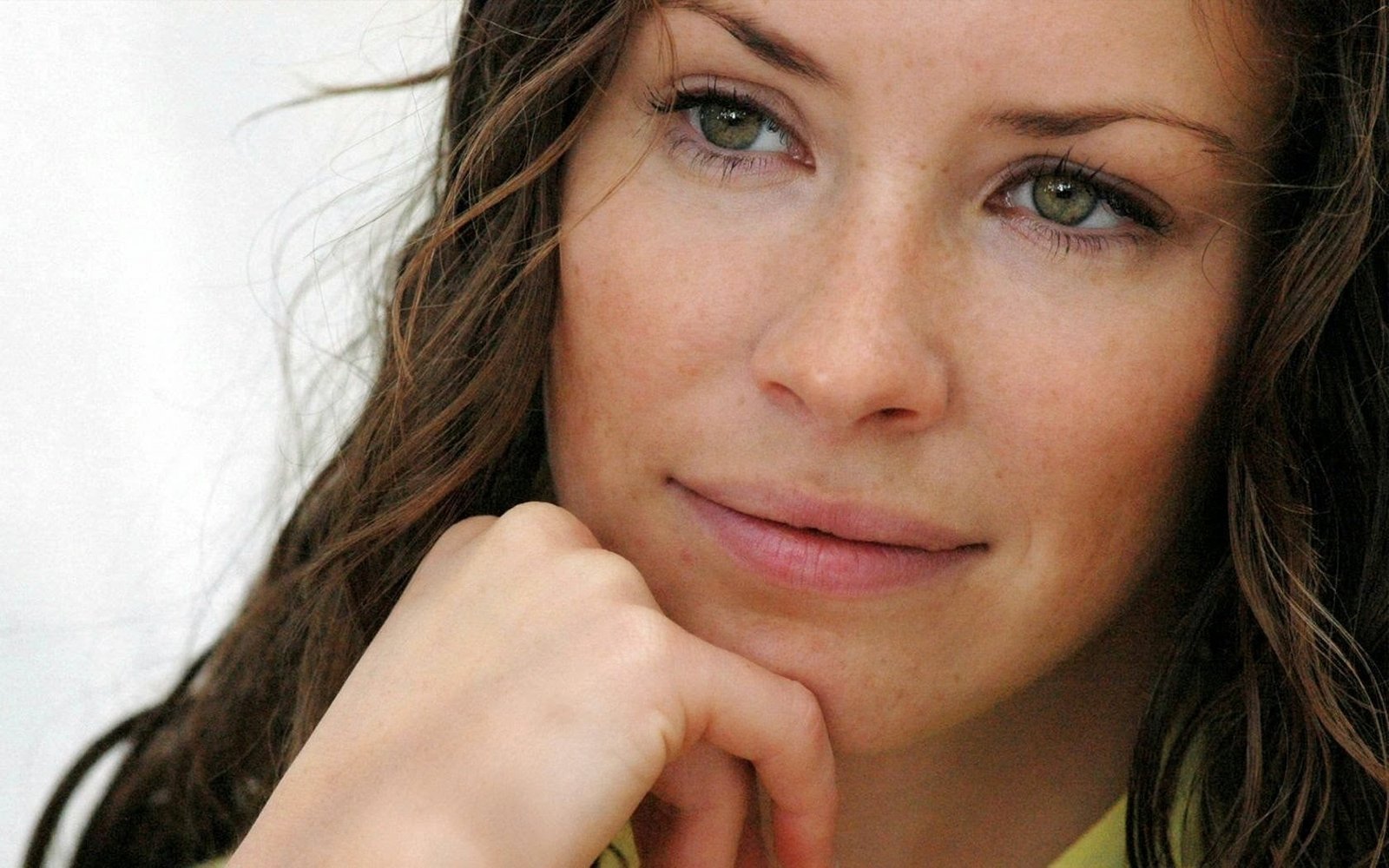 Evangeline Lilly actress face women portrait headshot