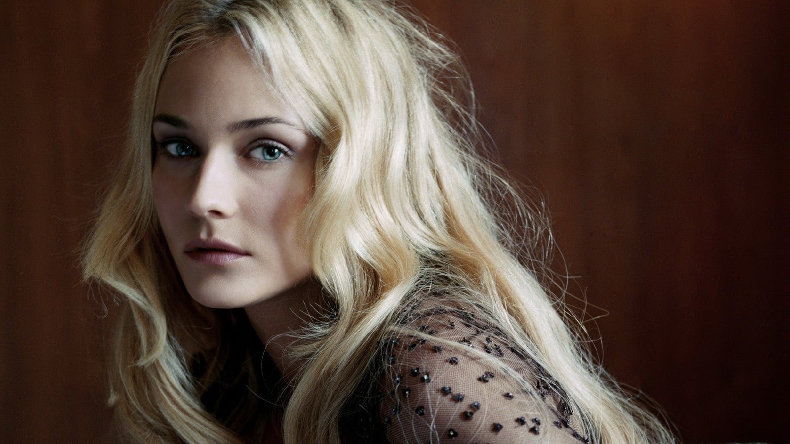 face closeup blonde women blue eyes actress Diane Kruger 15