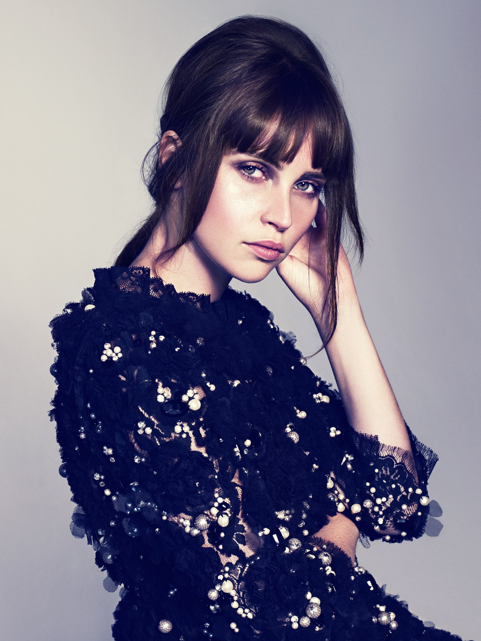 Felicity Jones actress brunette black dress beauty fashion 2k