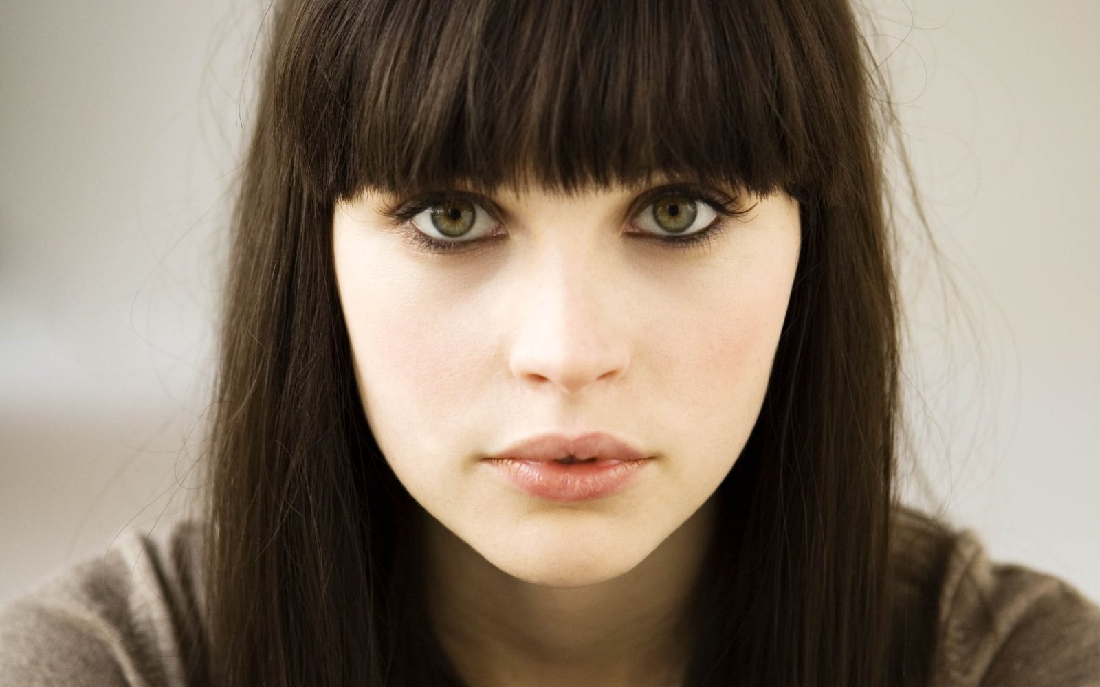 Felicity Jones actress women green eyes face portrait