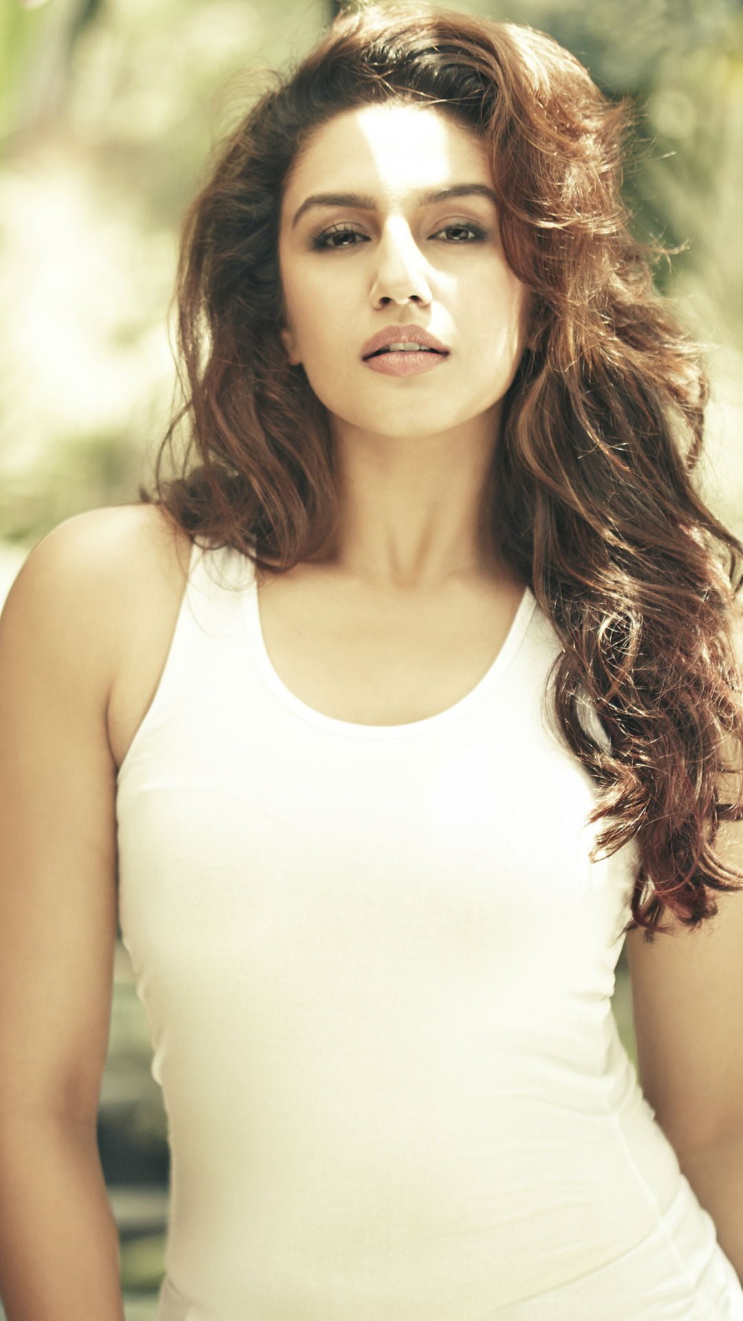Huma Qureshi women's white tank top Female Celebrities