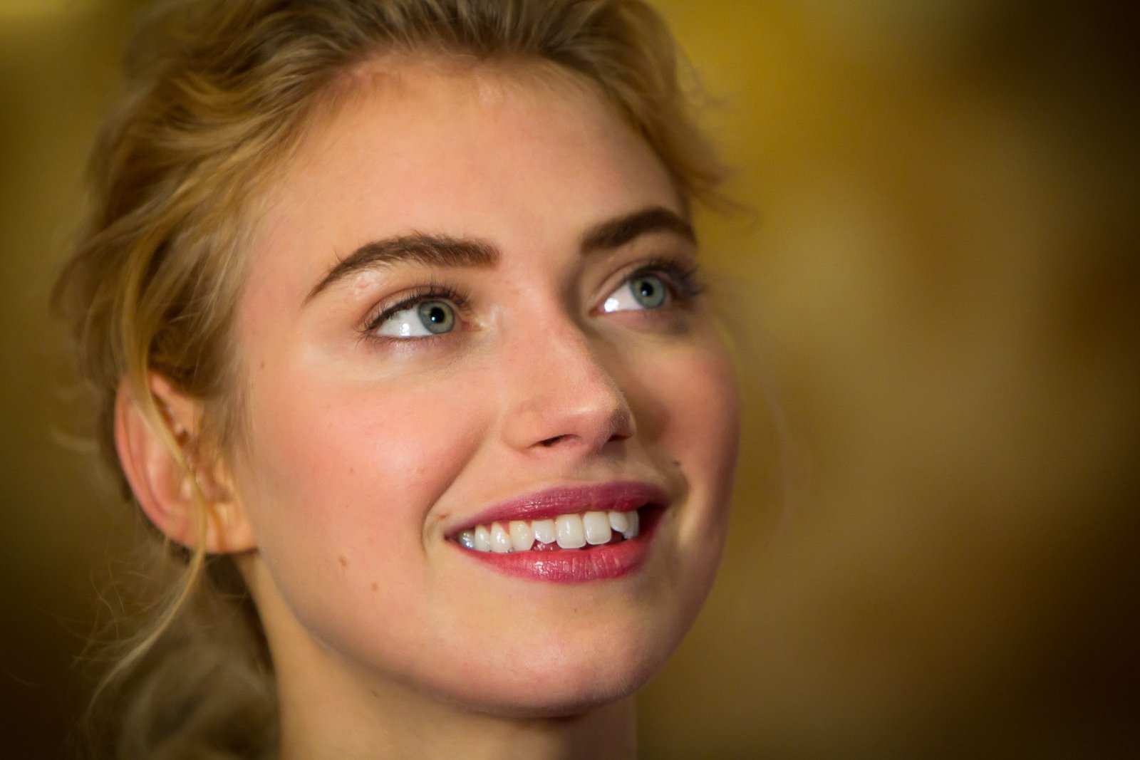 Imogen Poots women celebrity actress portrait headshot