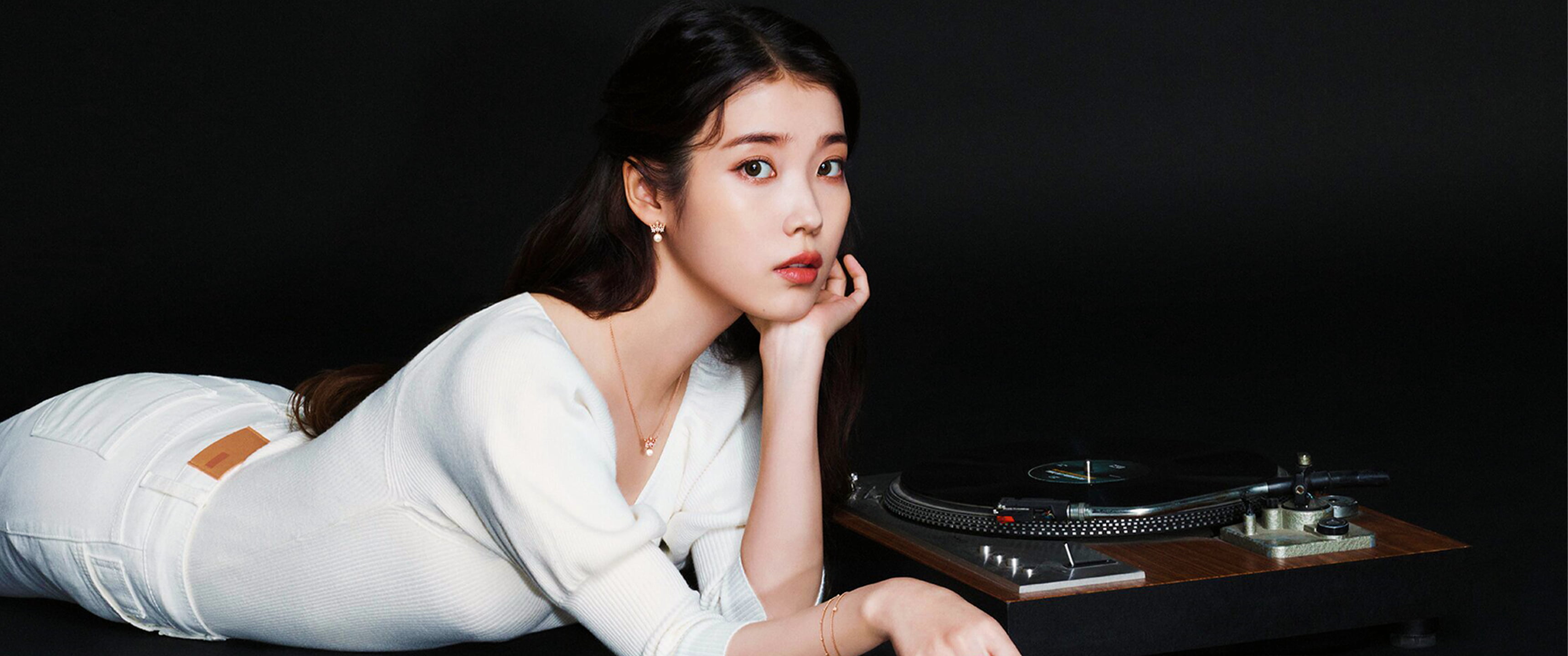 IU Korean women singer actress Lee Ji Eun 2k