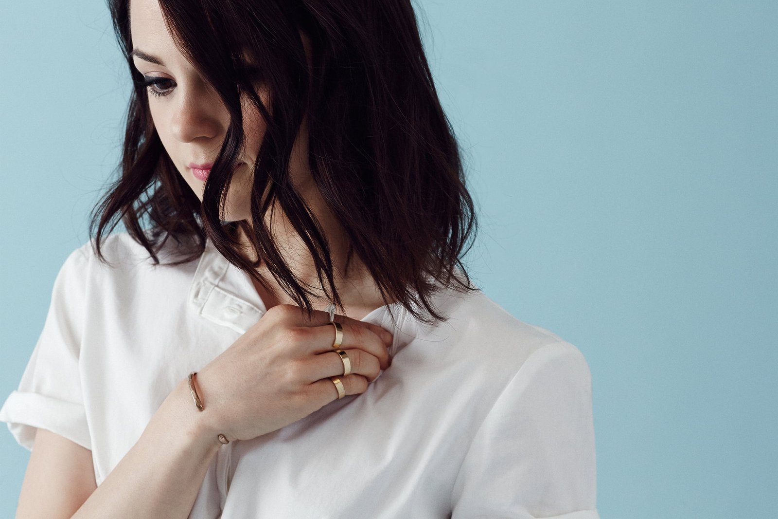 Kathryn Prescott actress women one person long hair hairstyle 2k