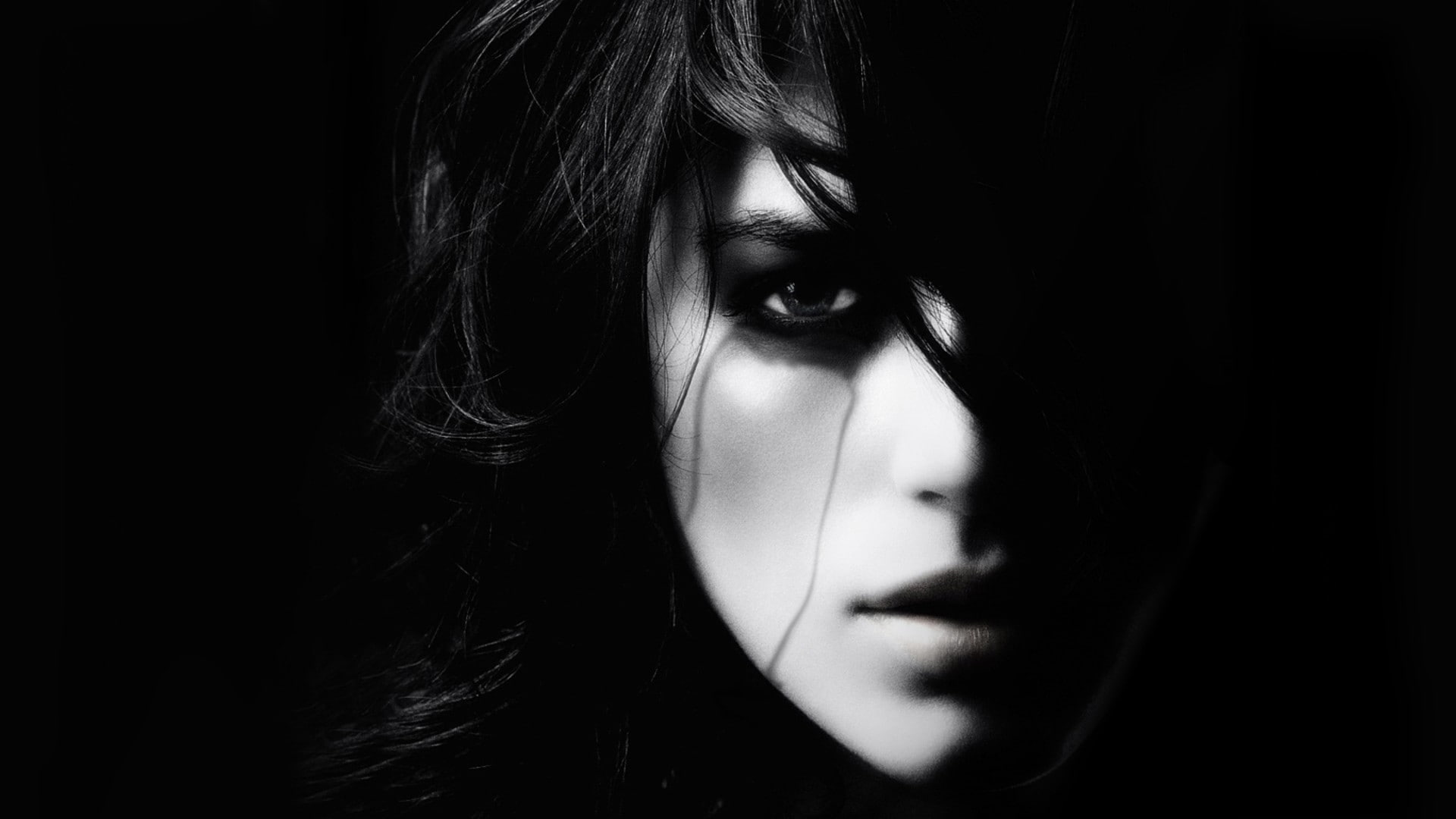 Keira Knightley monochrome dark portrait face actress
