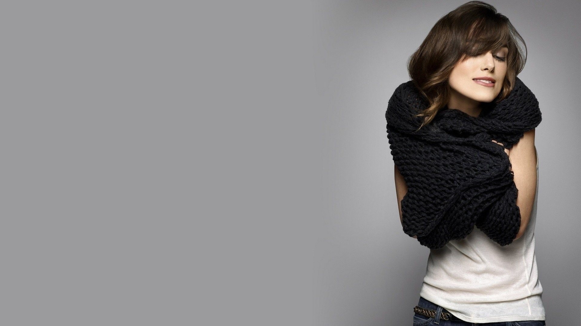 Keira Knightley simple background women actress celebrity