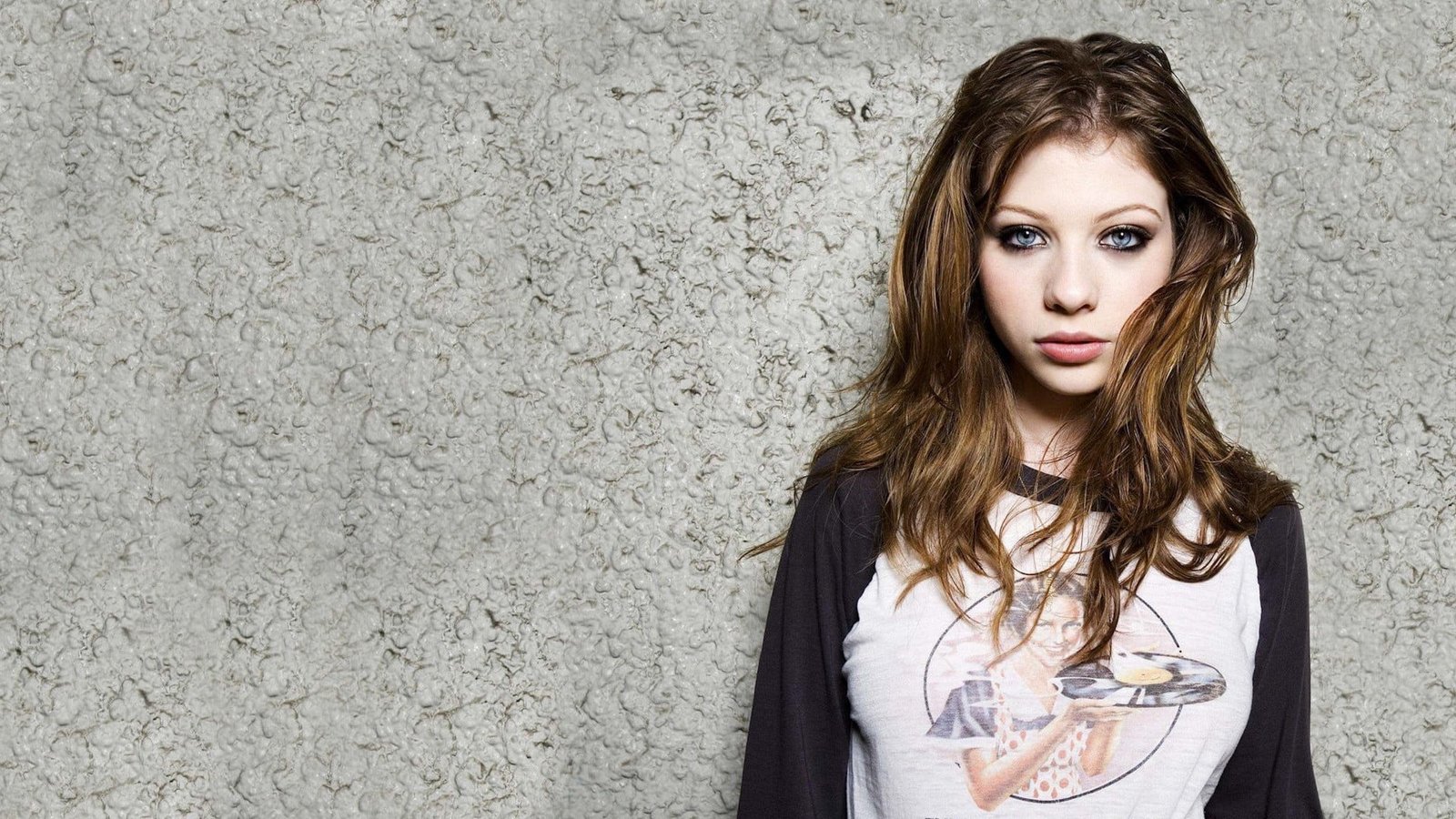 Michelle Trachtenberg T shirt actress women one person
