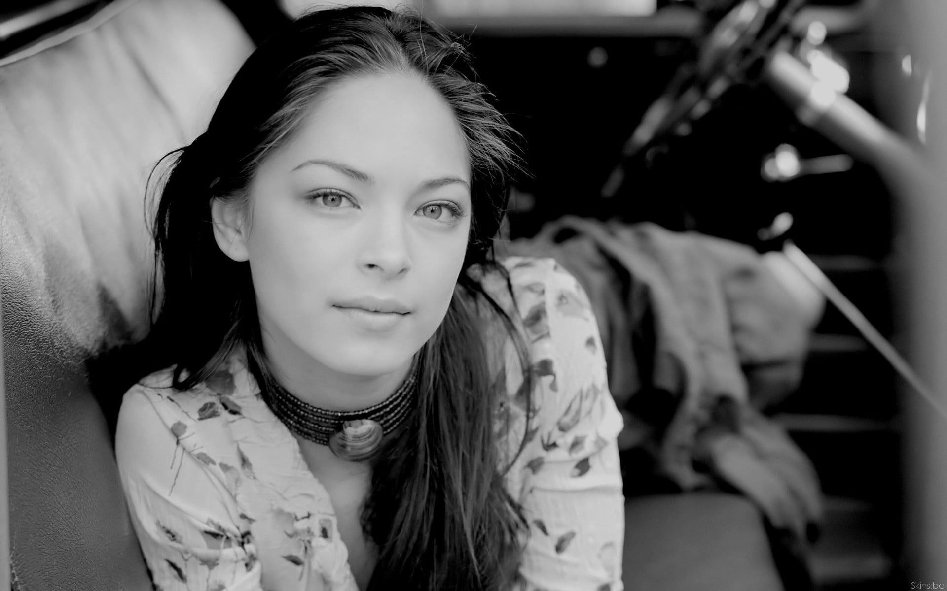 Kristin Kreuk women actress monochrome portrait lifestyles