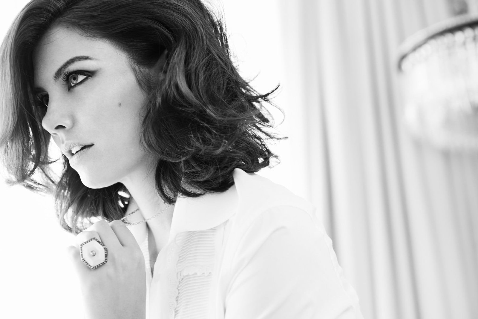 Lauren Cohan actress celebrity women brunette one person