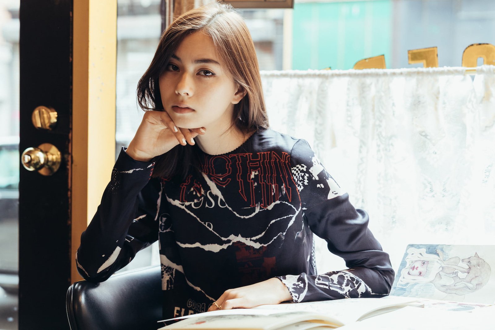 Lauren Tsai women actress