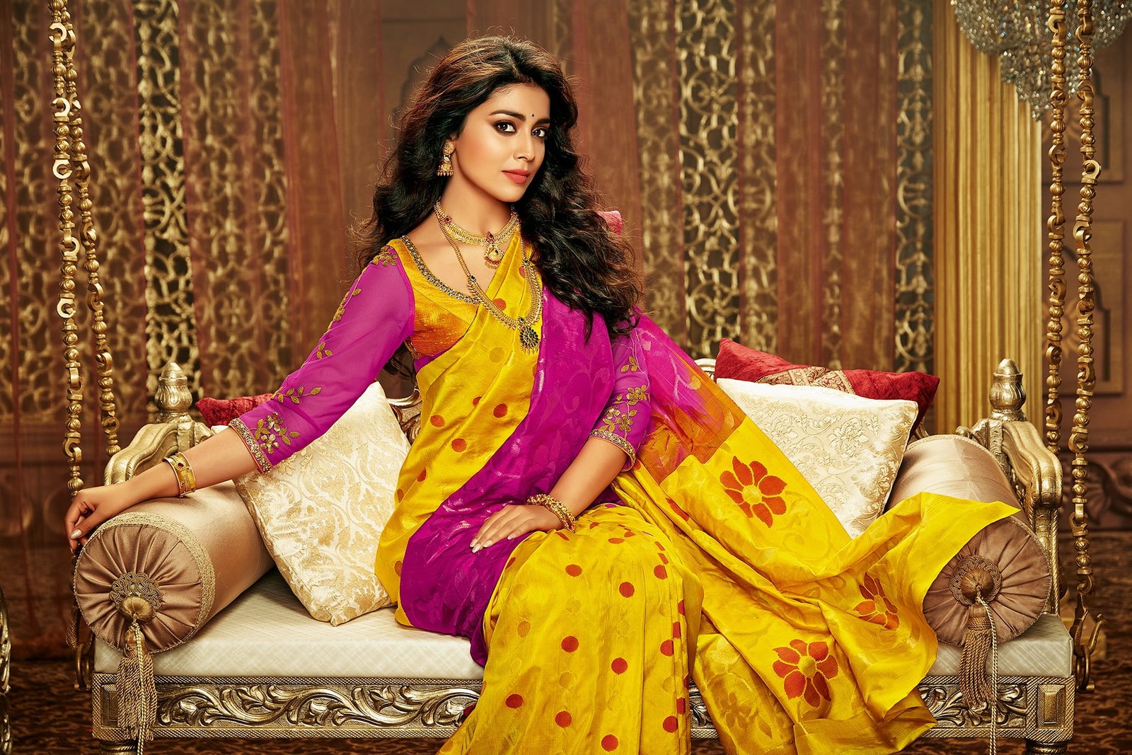 model women red lipstick actress saree necklace bangles