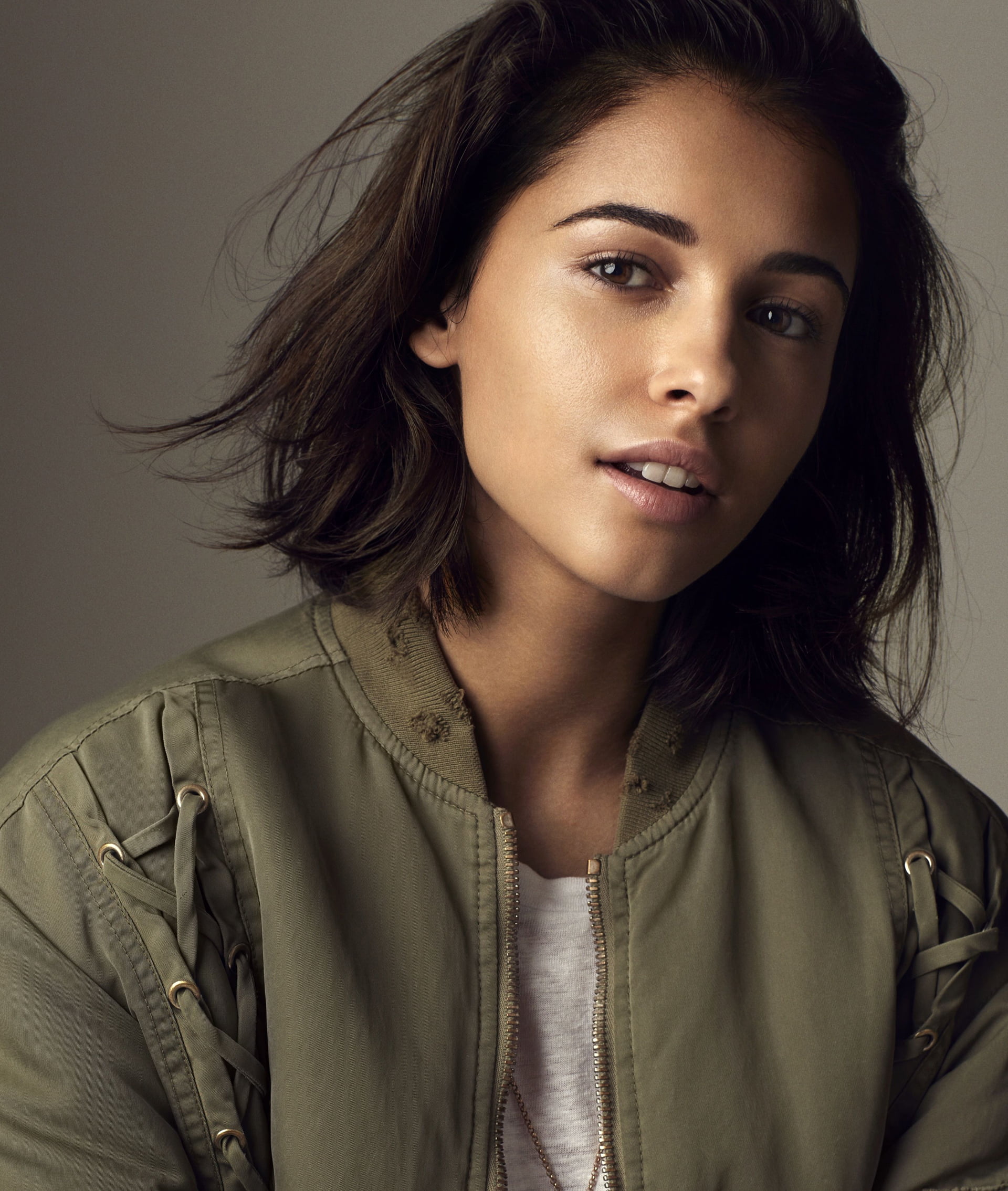 Naomi Scott women actress brunette jacket simple background