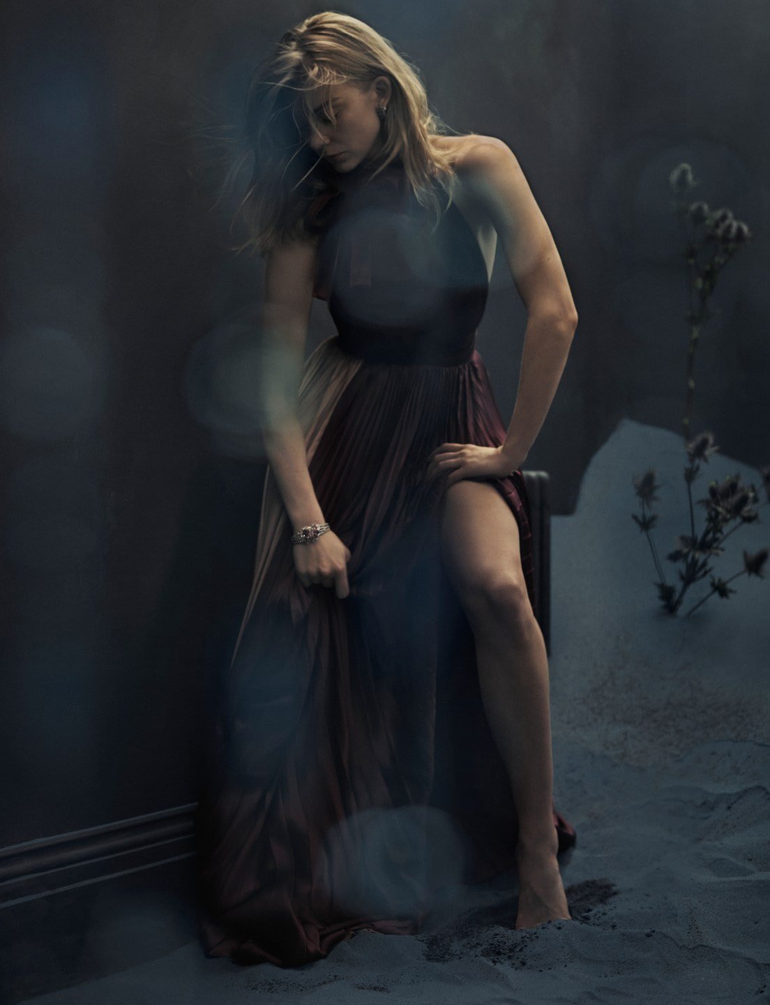Natalie Dormer actress blonde hair in face beautiful woman