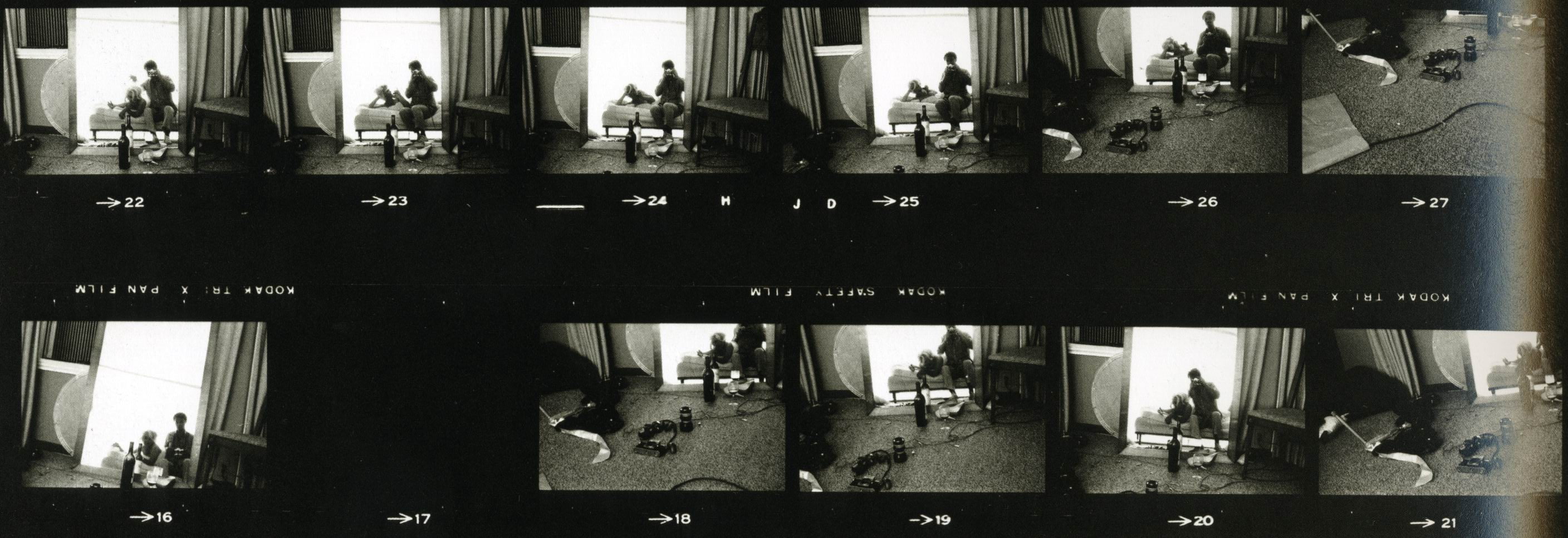 Marilyn Monroe actress group of people real large 2k