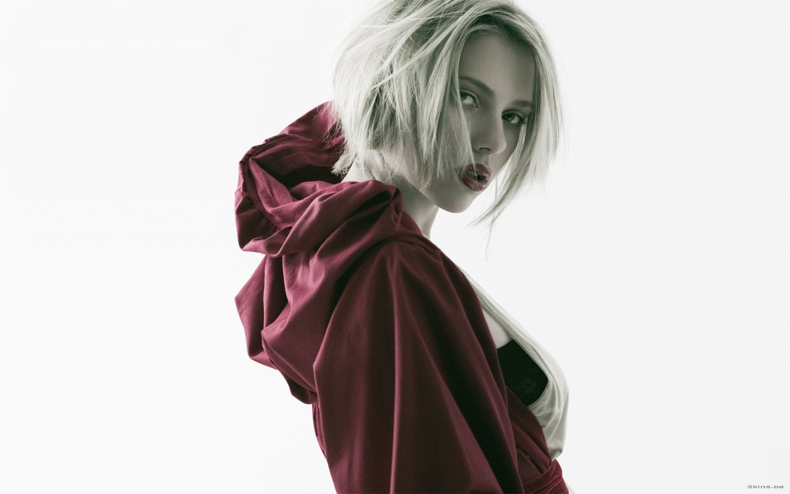 Scarlett Johansson women face actress celebrity simple background