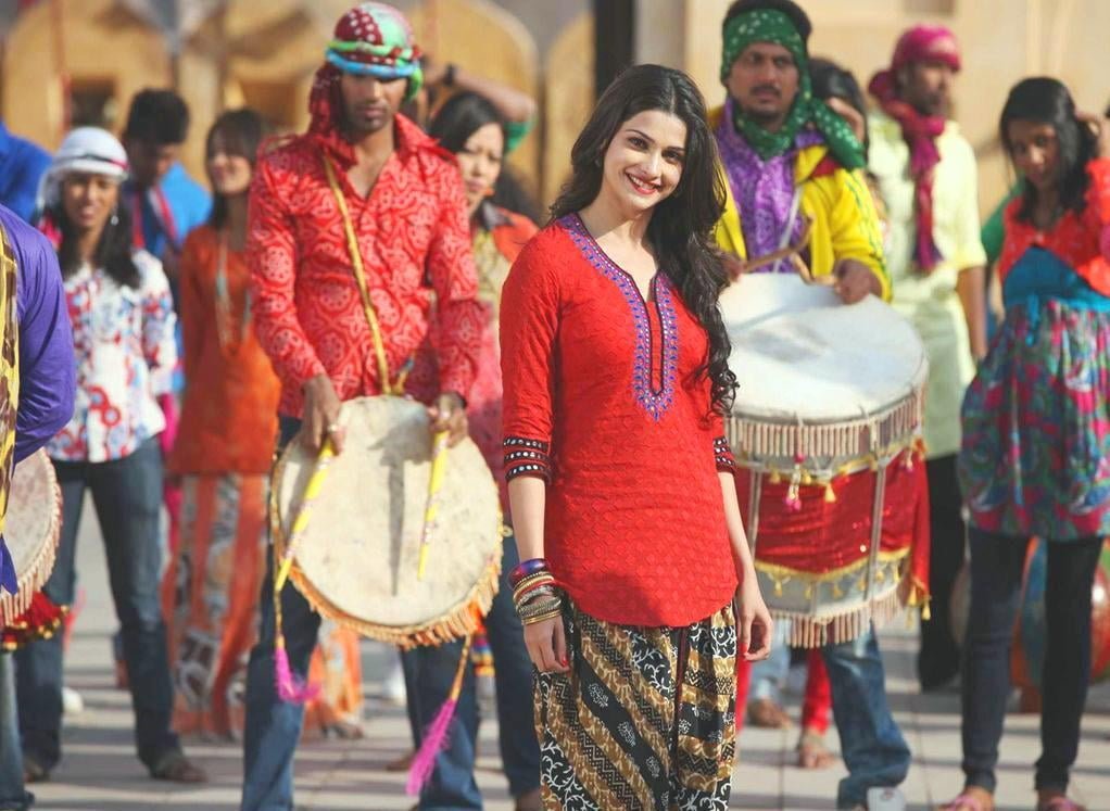 Prachi Desai Spicy women's red and blue floral salwar kameez dress