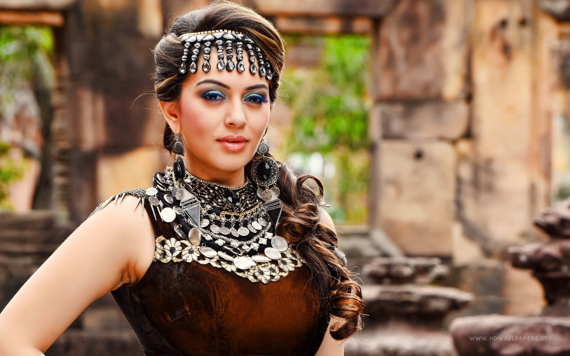 Puli Actress Hansika HD celebrities