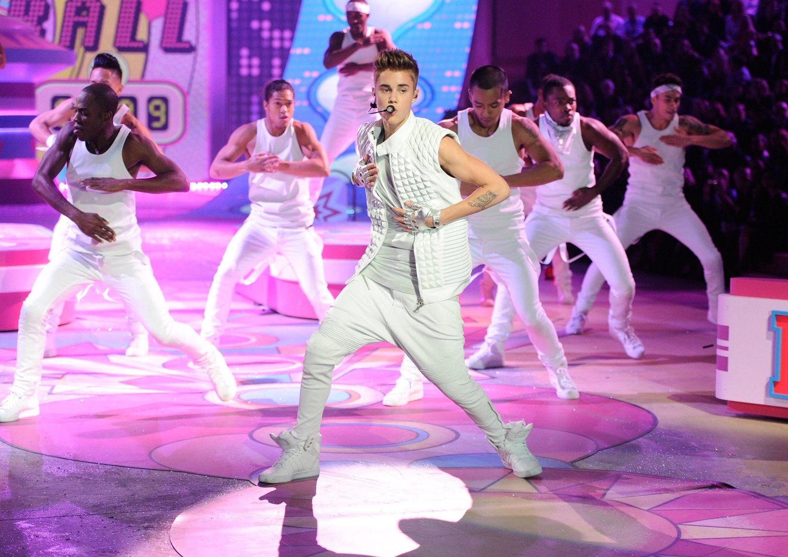 Singer Justin Bieber justin beiber celebrity celebrities actress 2k