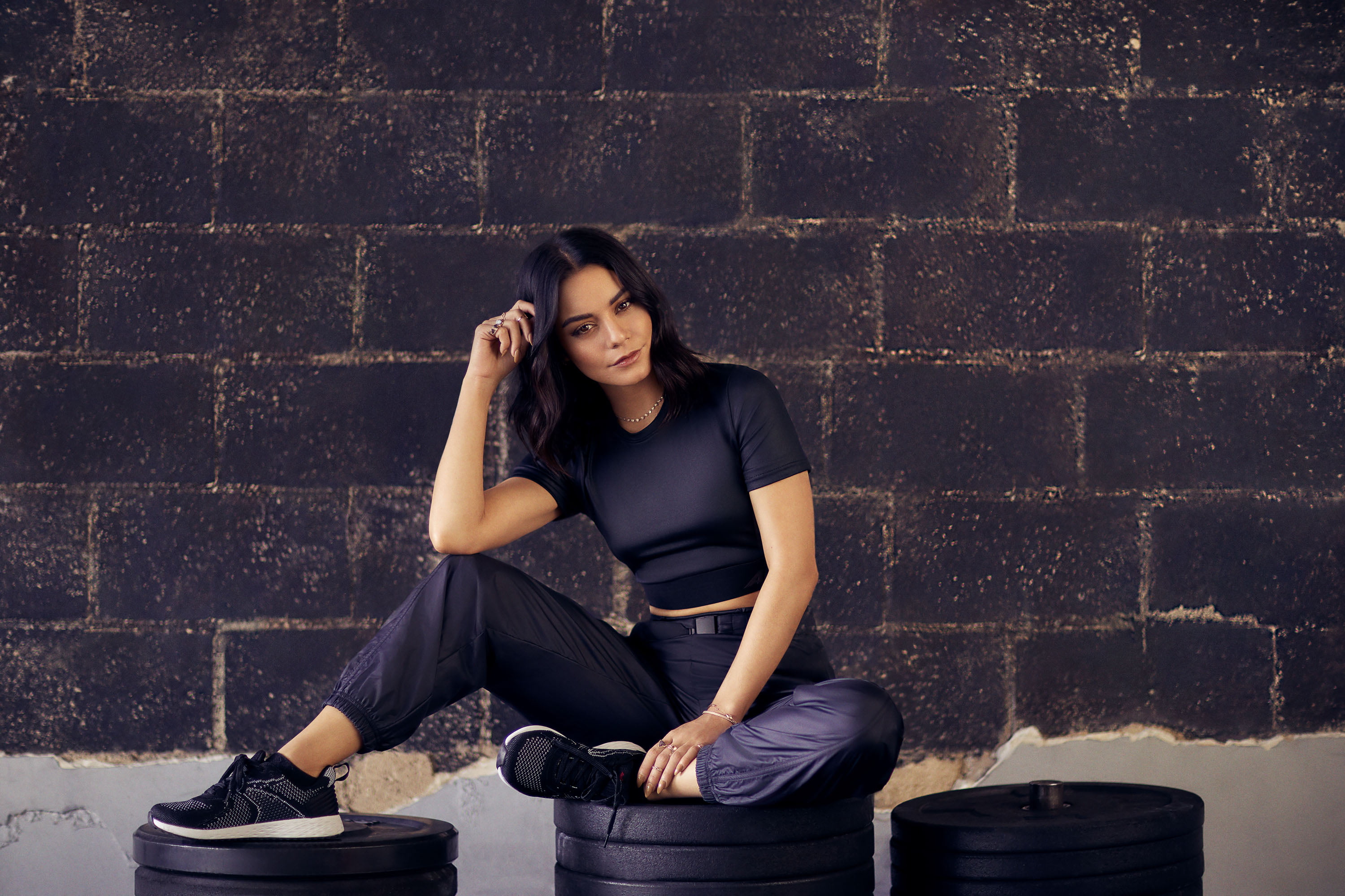 women actress Vanessa Hudgens 2k