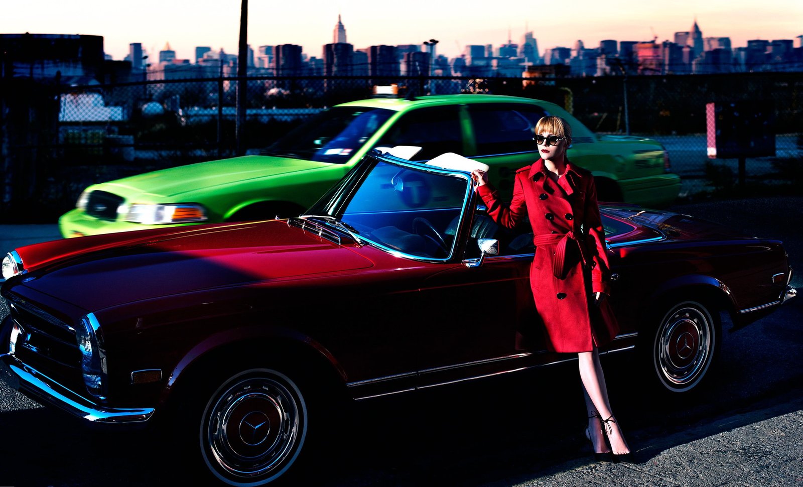 women with glasses car vehicle actress Christina Ricci 2k