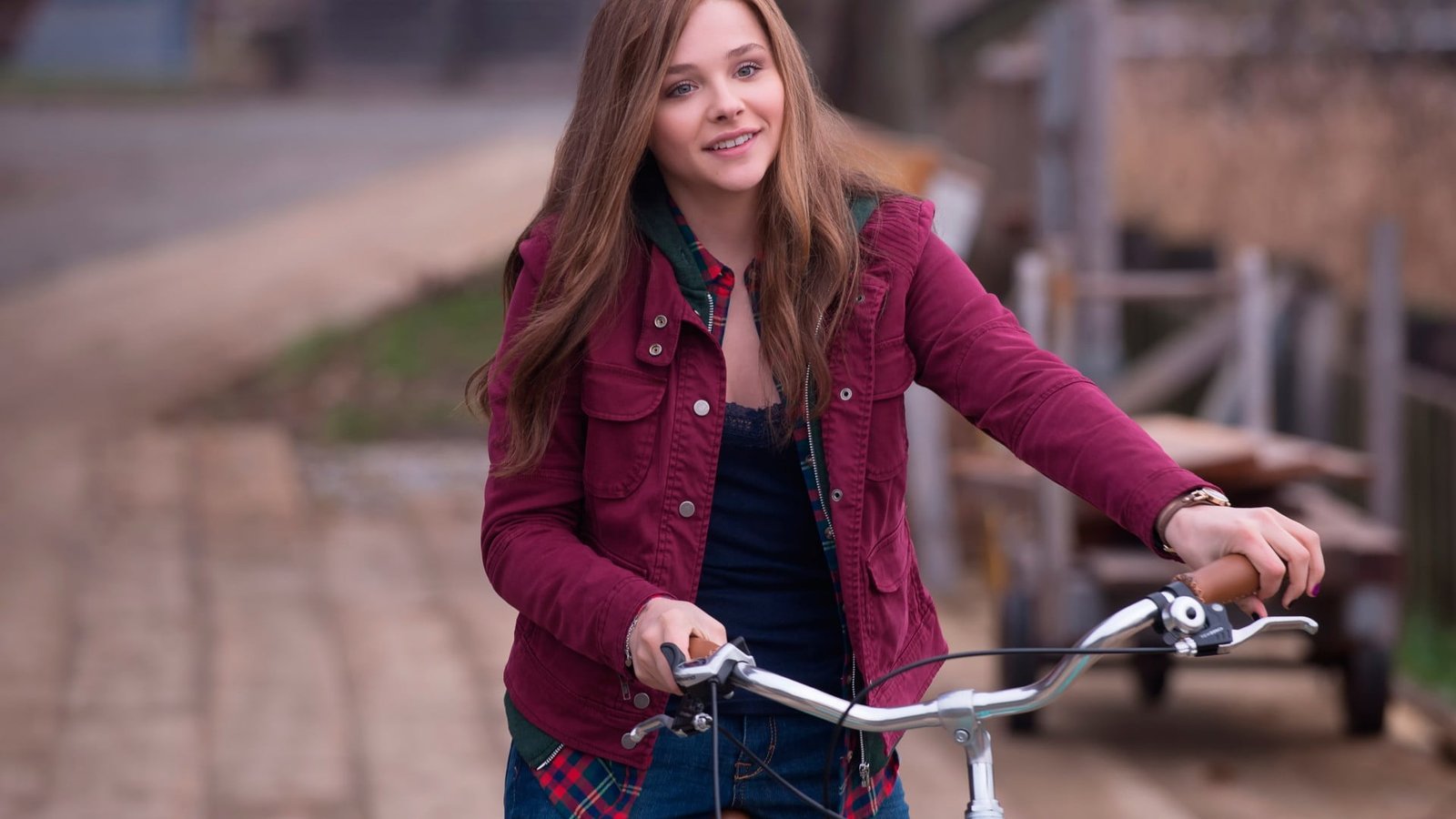 women model Chlo Grace Moretz celebrity actress bicycle
