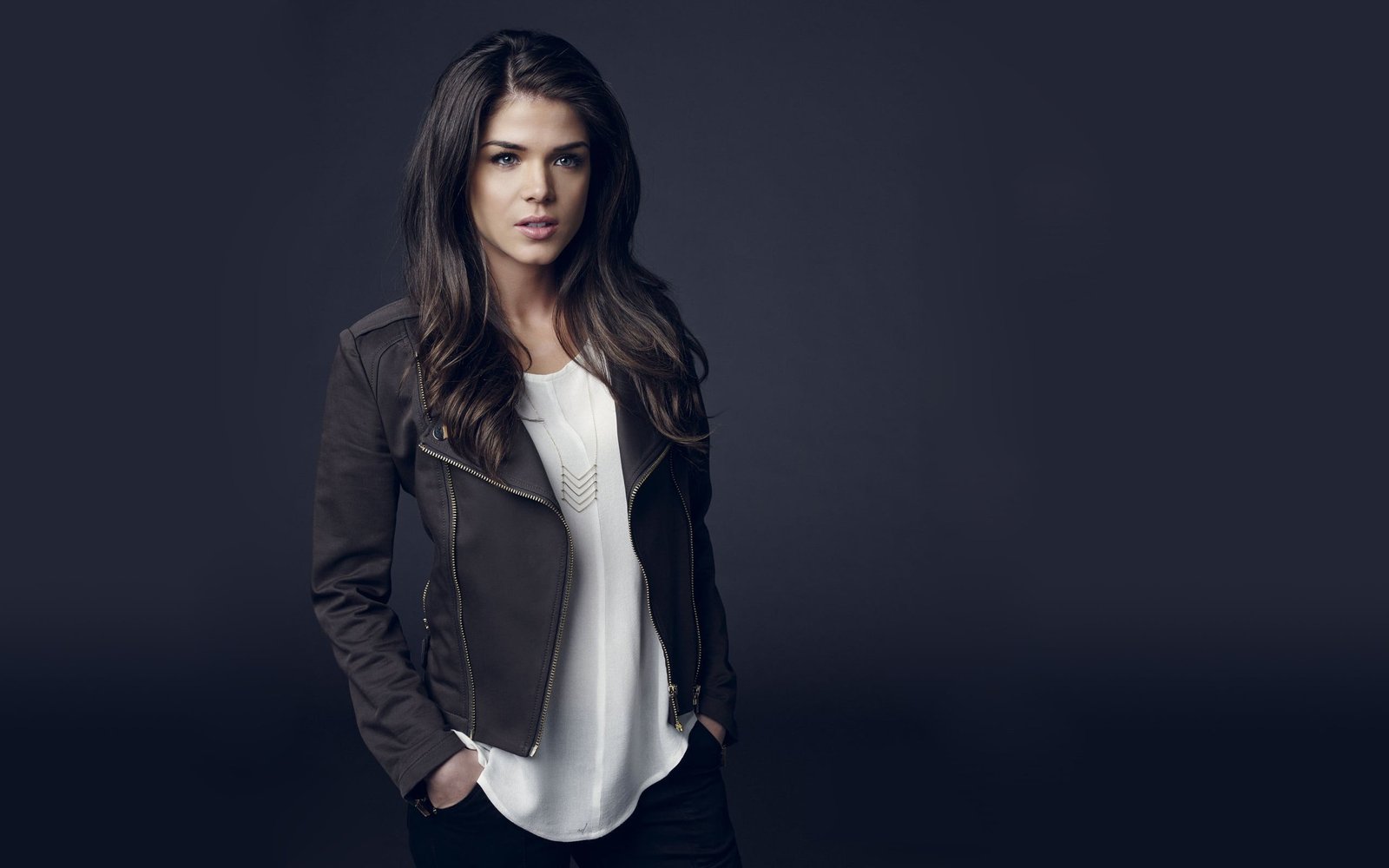women's black leather zip up jacket and white scoop neck shirt 2k