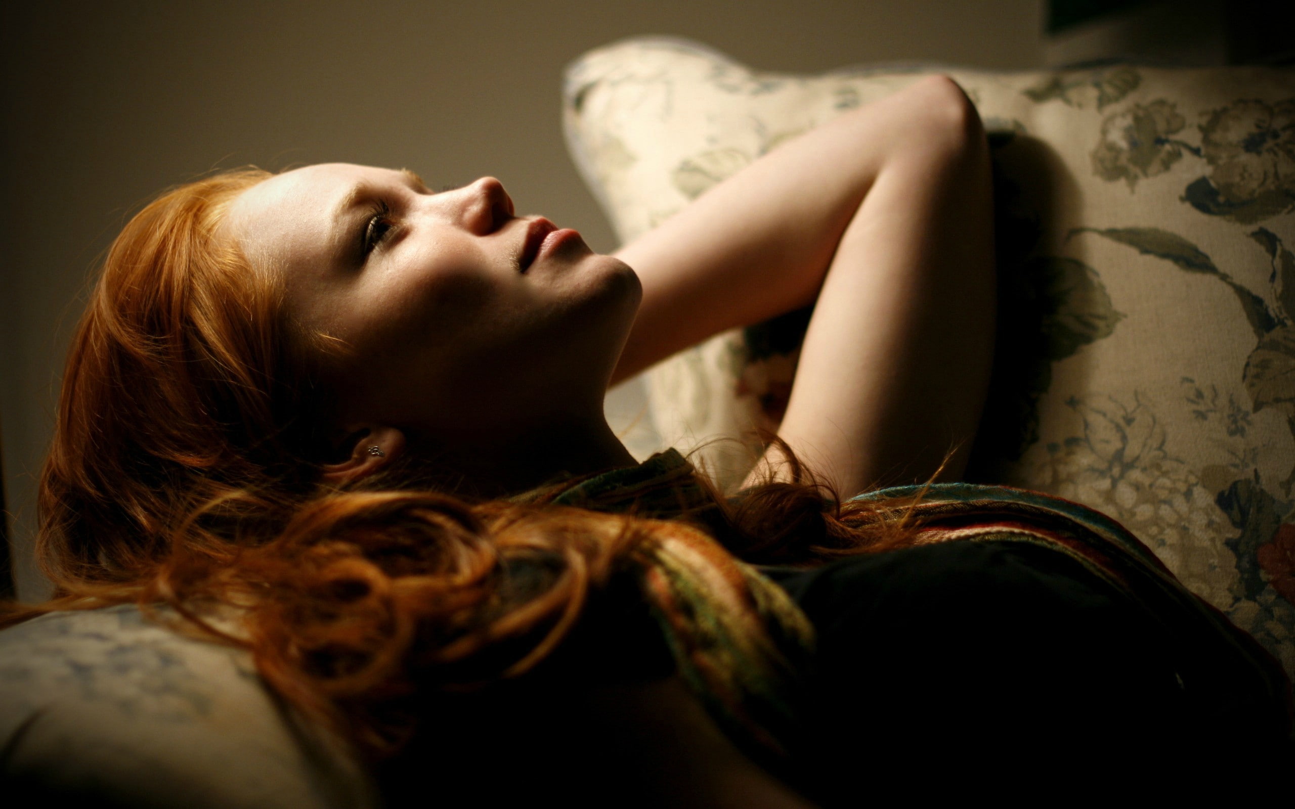 women redhead actress lying down one person hair indoors 13 2k
