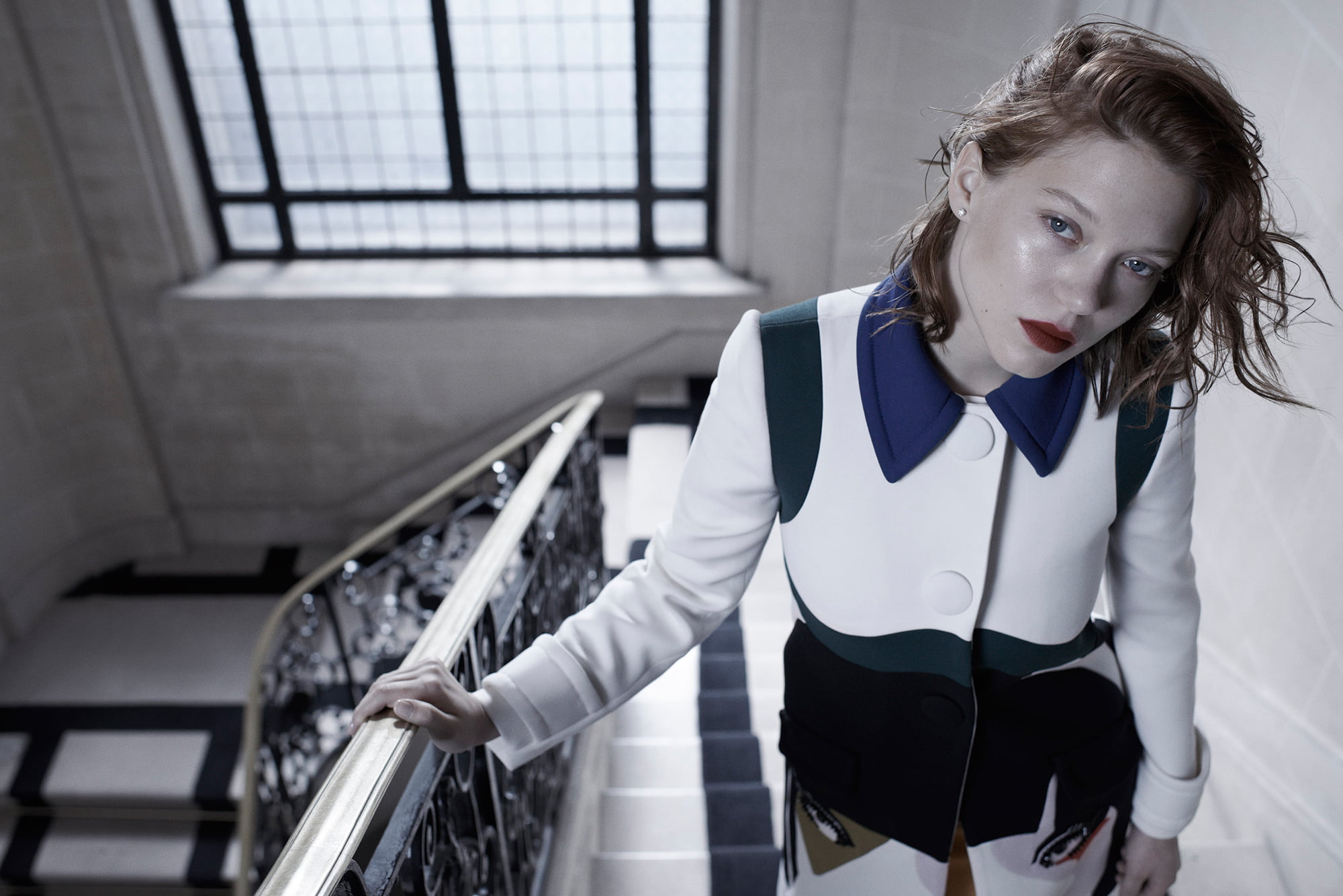 women's white black and blue long sleeved top actress photoshoot 2k