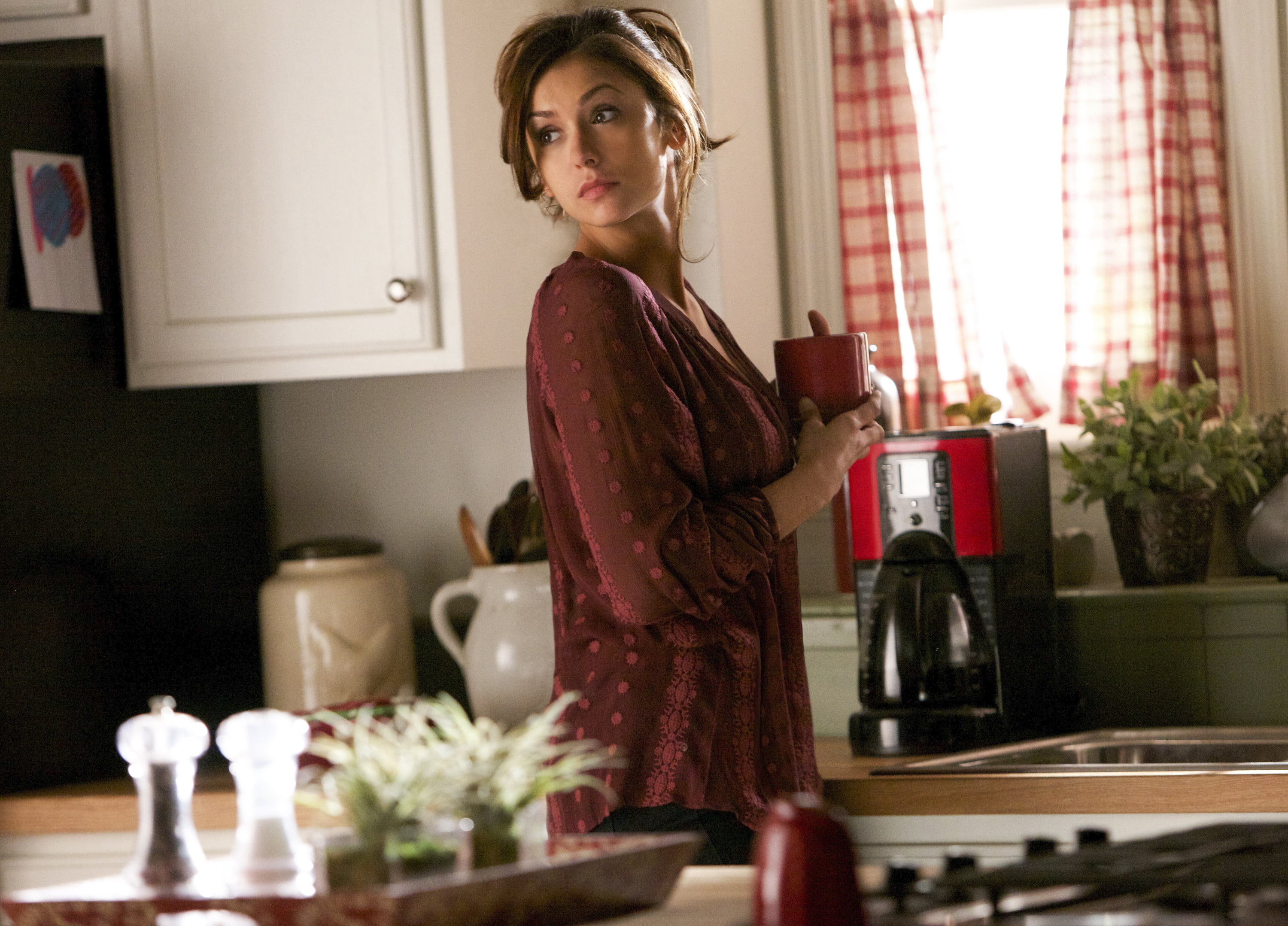 women's maroon dress girl actress brunette kitchen the series 2k