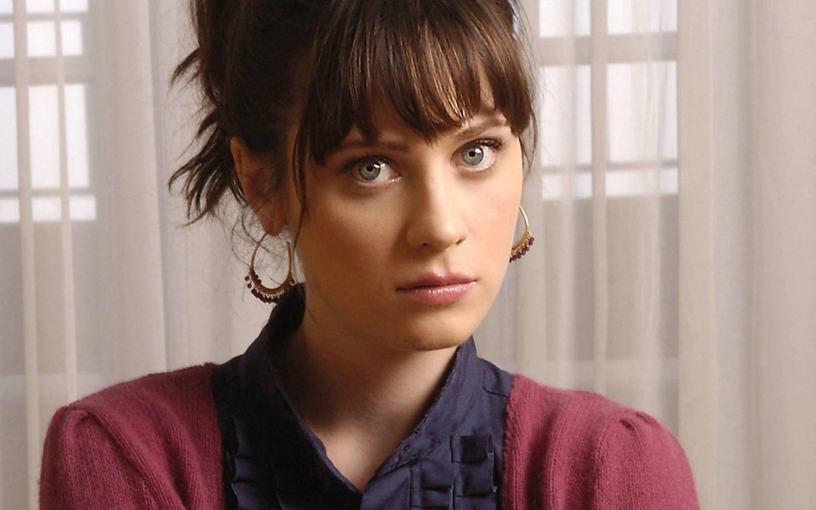 Zooey Deschanel green eyes brunette actress women