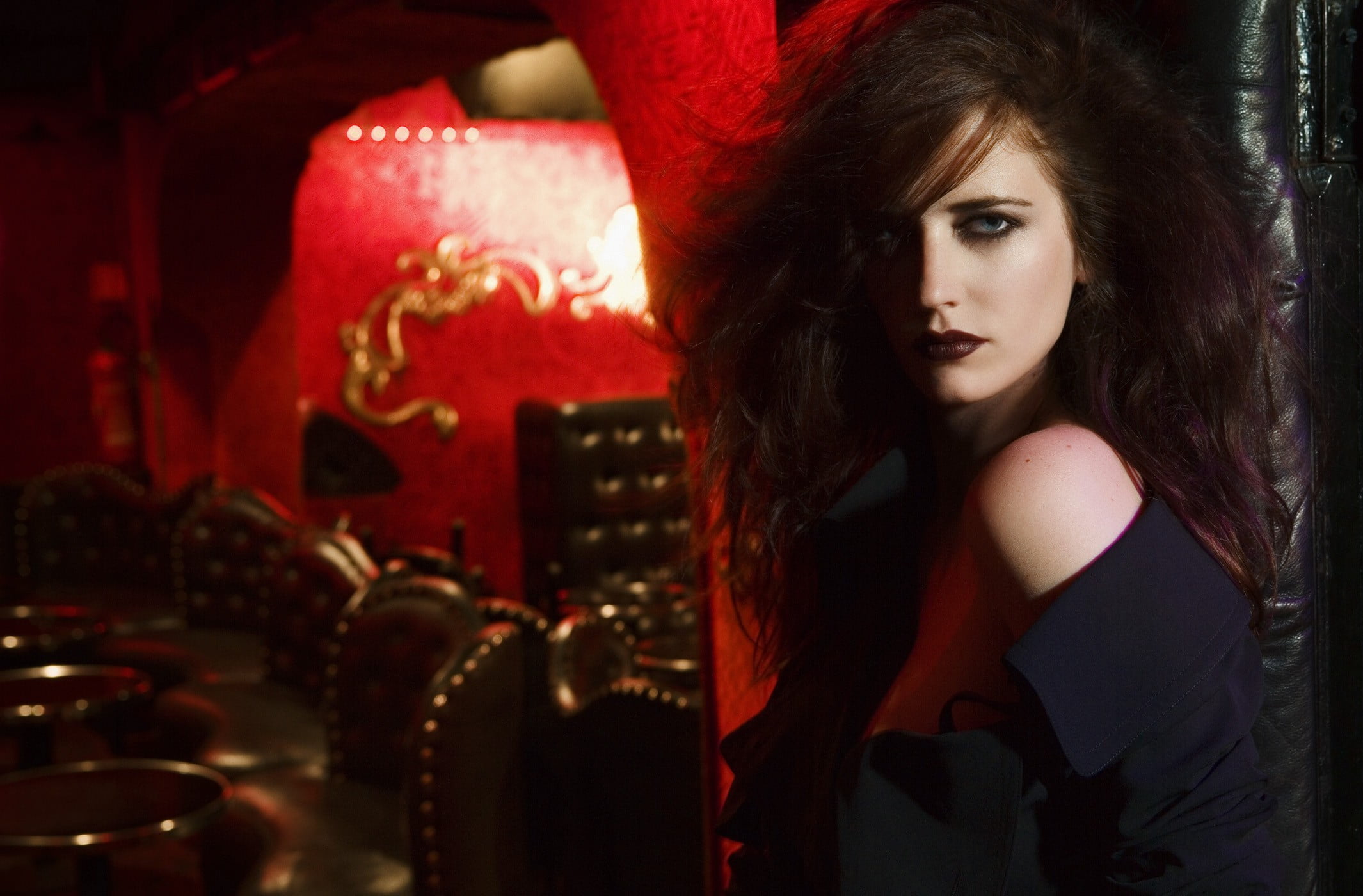 women's red and white floral dress Eva Green actress makeup 2k