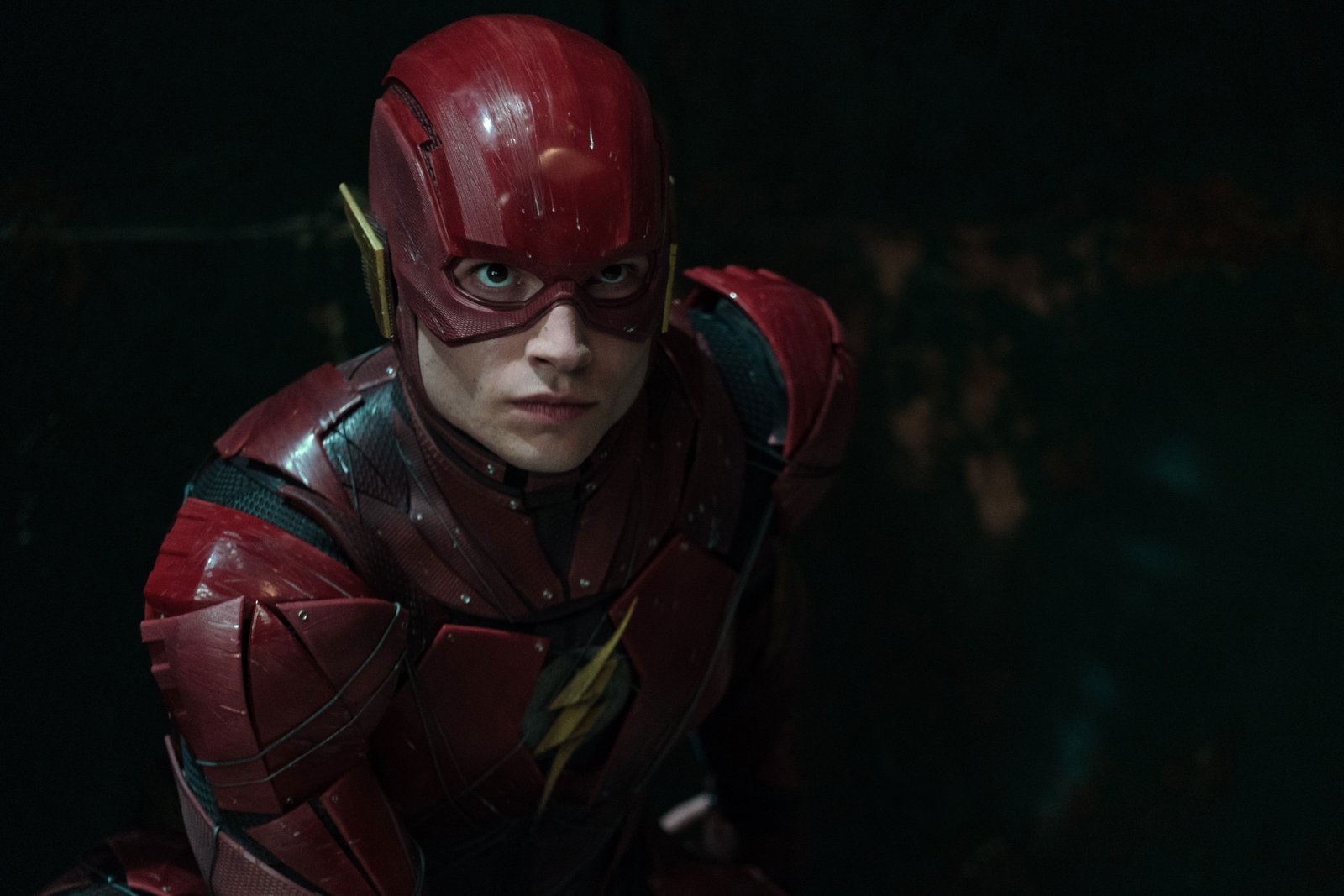 The Flash Justice League one person front view red 2k 4k 5k 8k