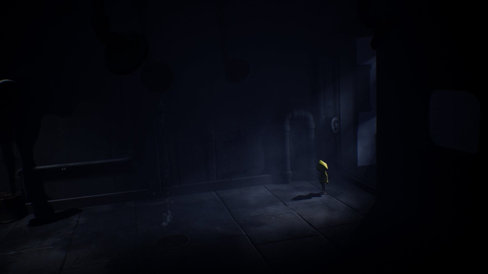 black and gray computer tower dark Little Nightmares yellow 2k