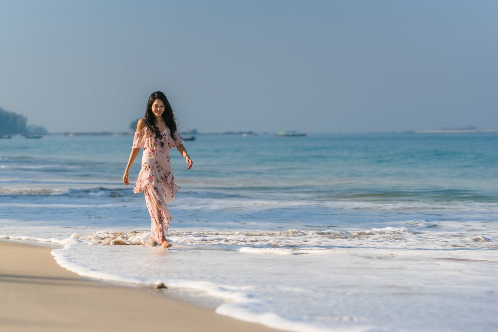 beach women outdoors Asian model sea land water full length 2k