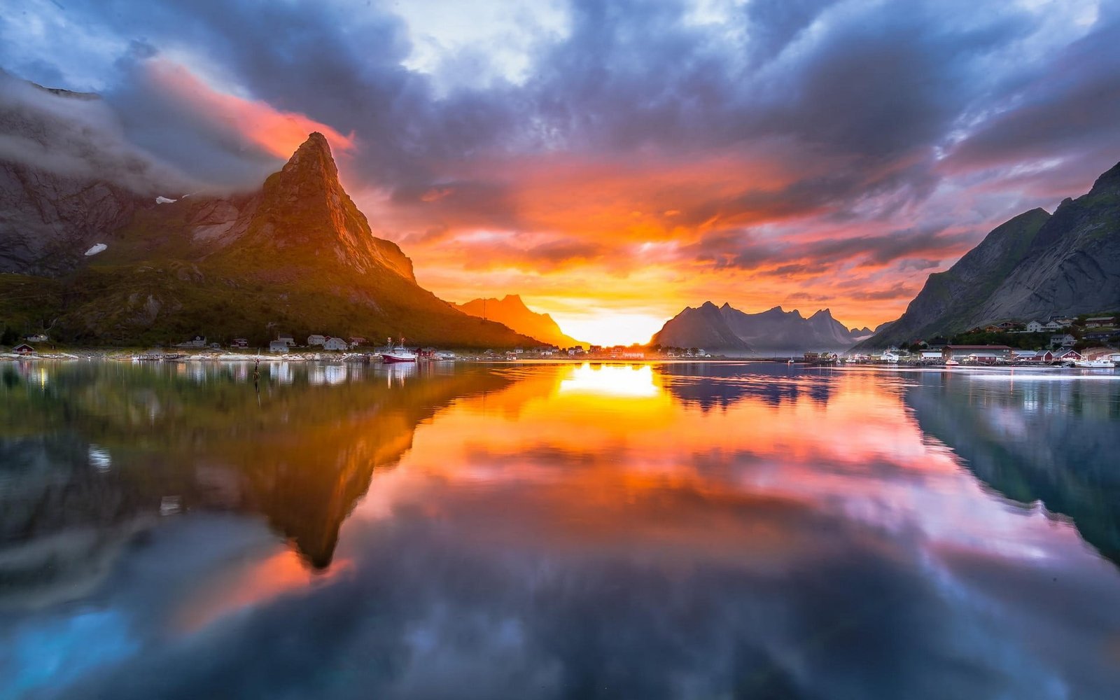 reflection of mountain on water landscape nature midnight 2k