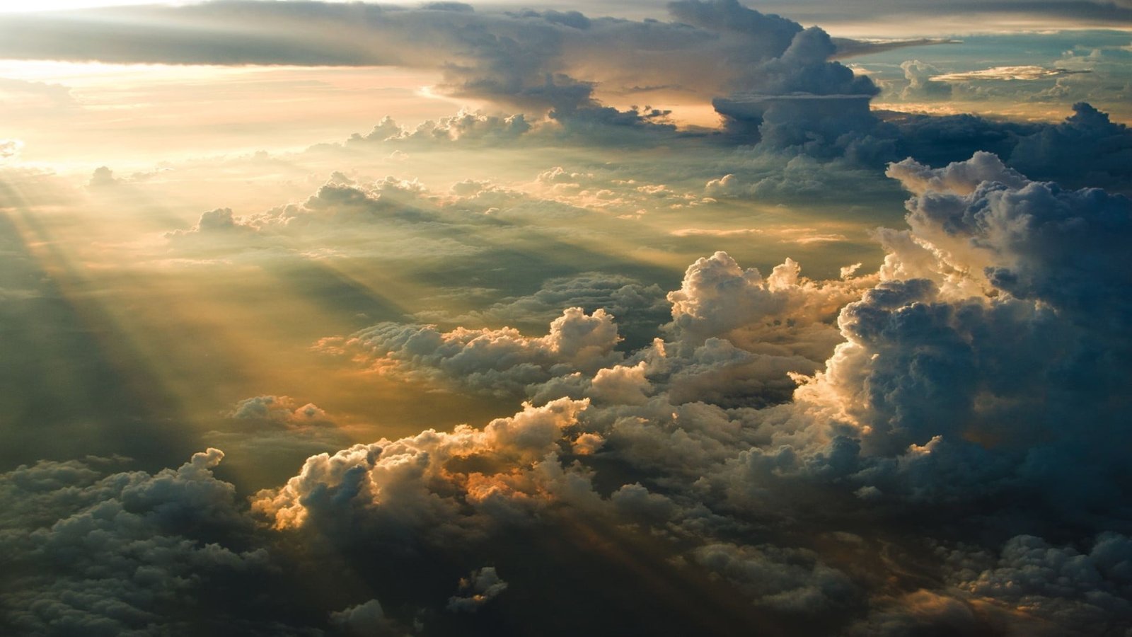 sun rays shinning on ginormous clouds sky nature sunlight 2k