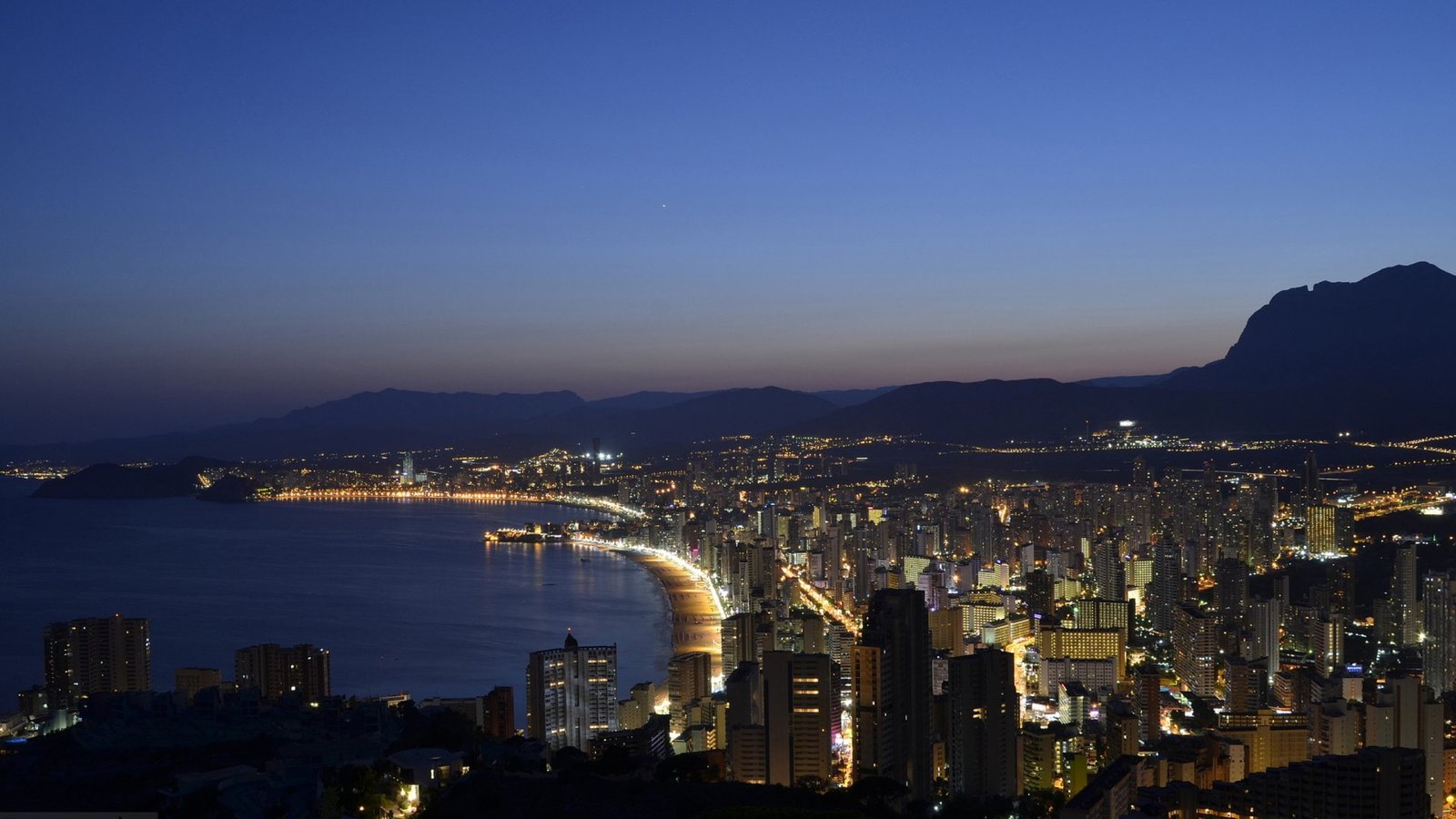 Towns Benidorm Beach Building Coast Evening Light 2k