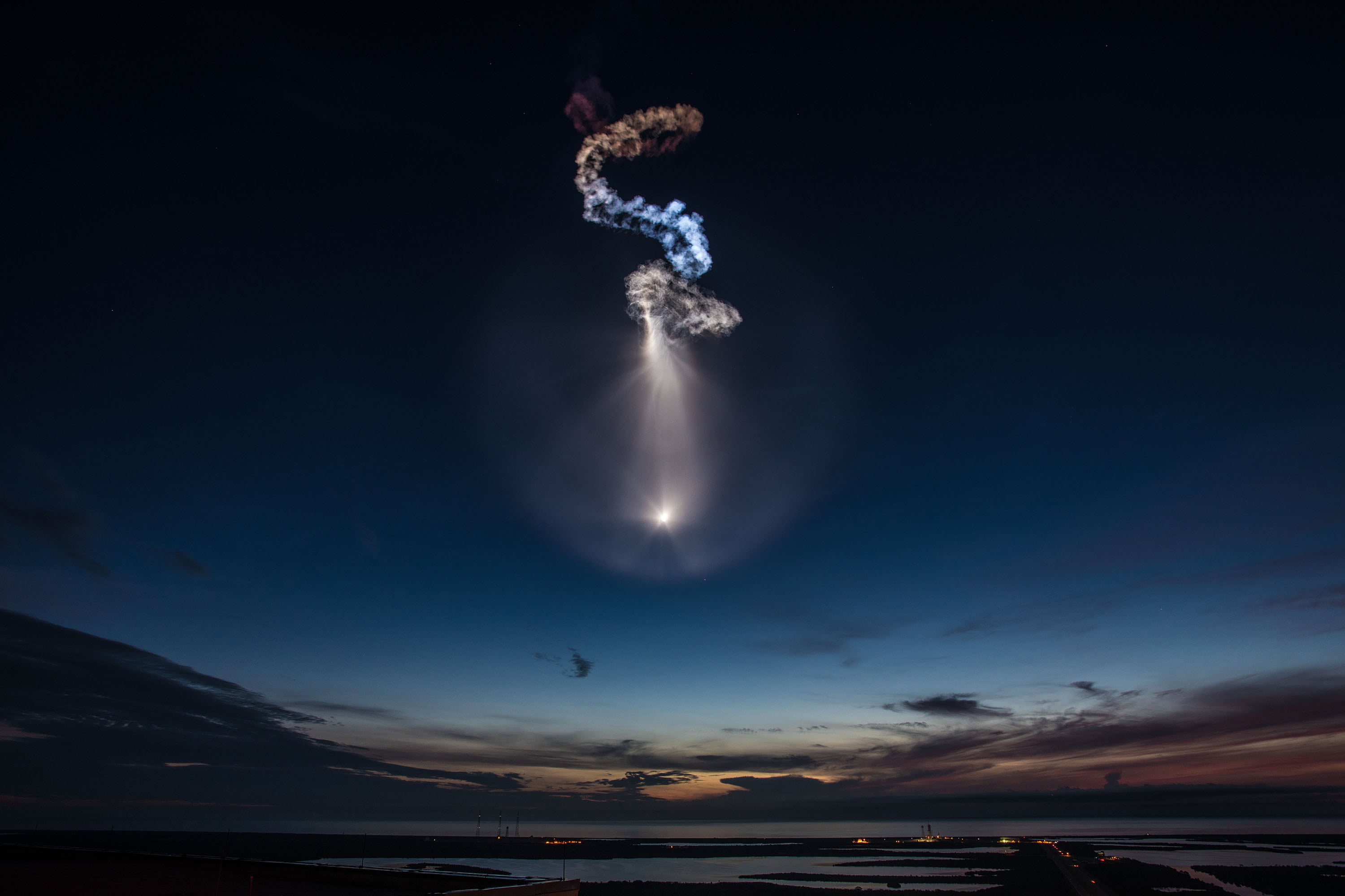 untitled SpaceX rocket photography night water sea sky 2k