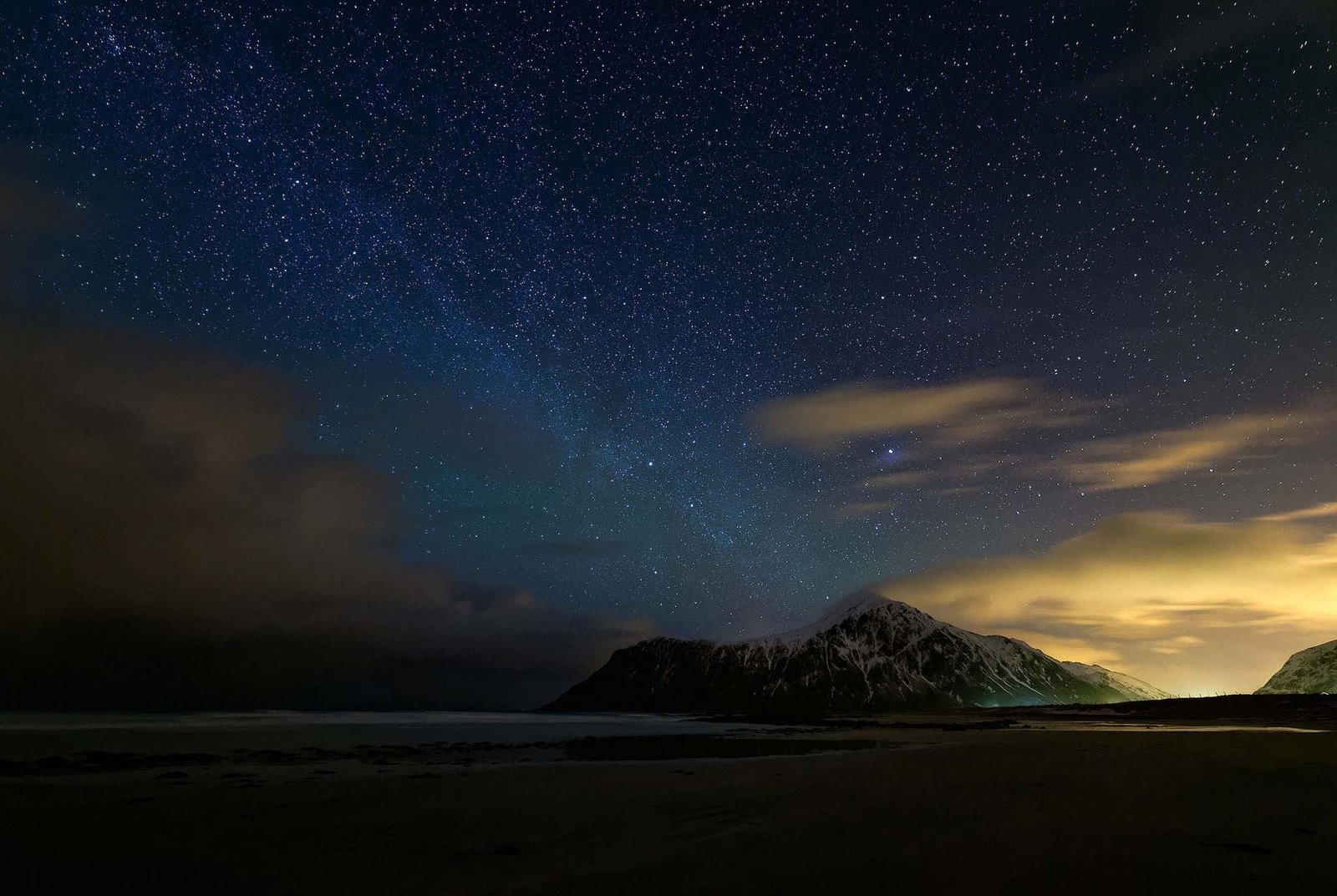 mountain range nature landscape Arctic sky starry night 2k