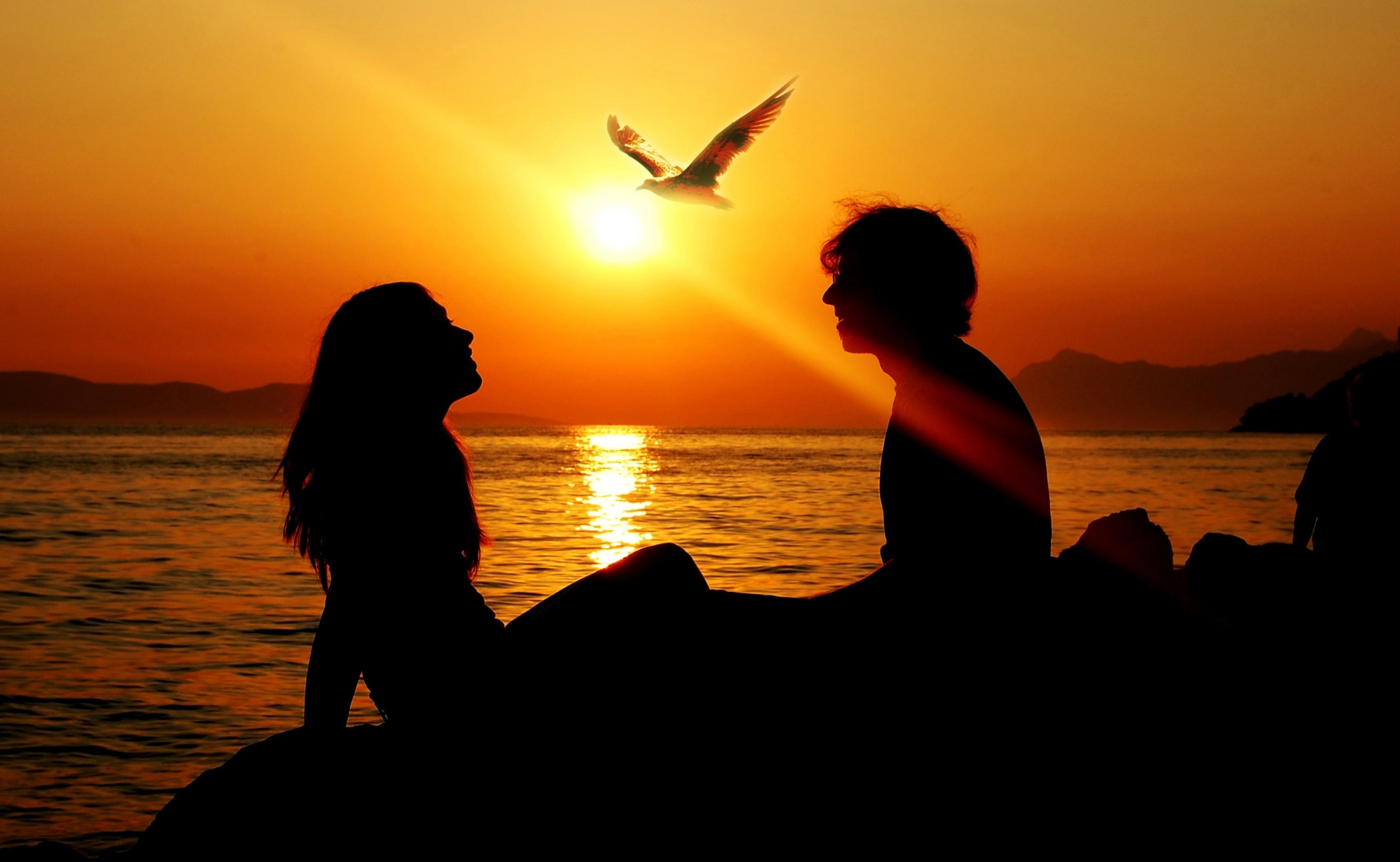 Romantic Couple Sunset silhouette of man and woman Holidays 2k