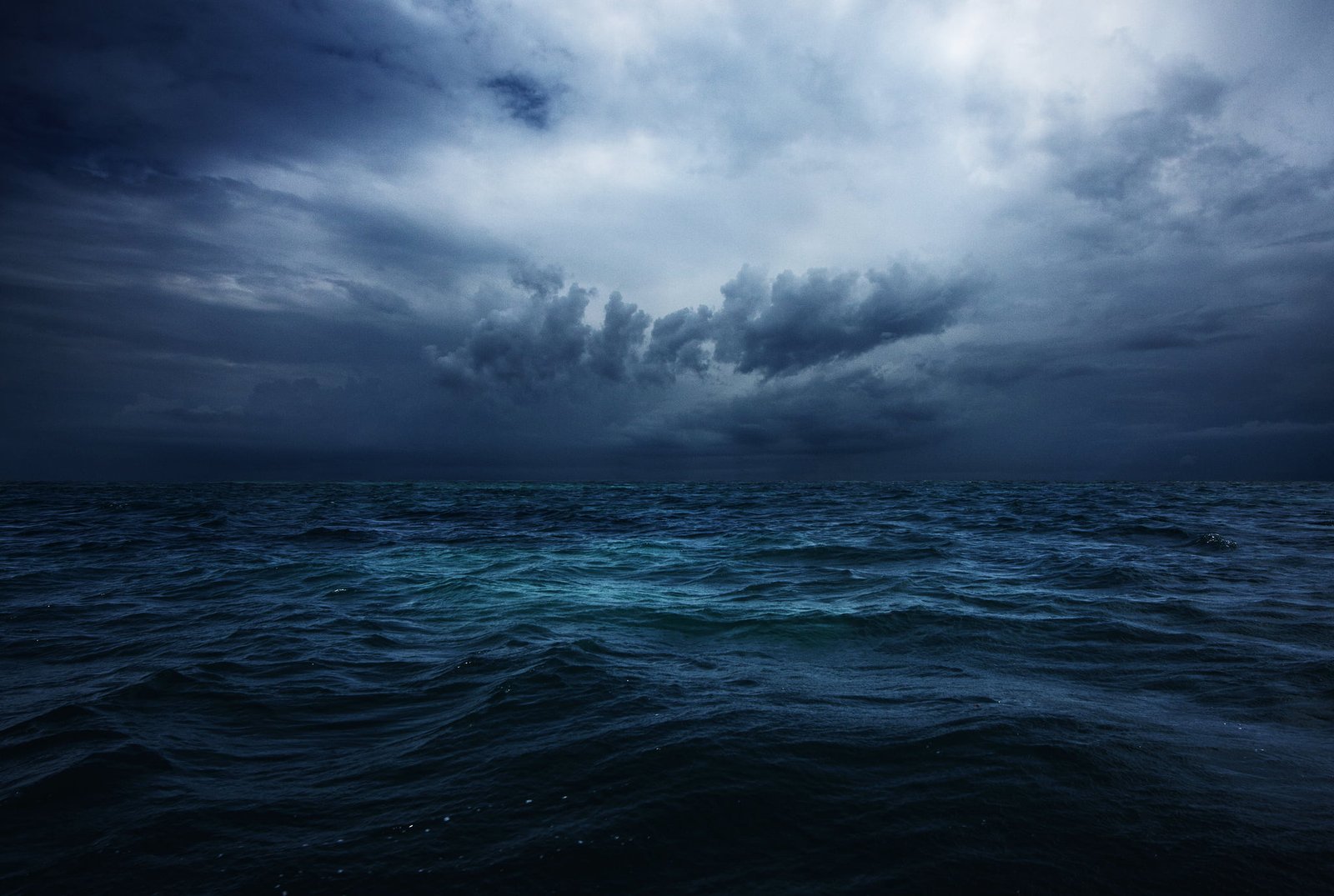 sea and white clouds winter the sky storm Africa The Indian ocean 2k